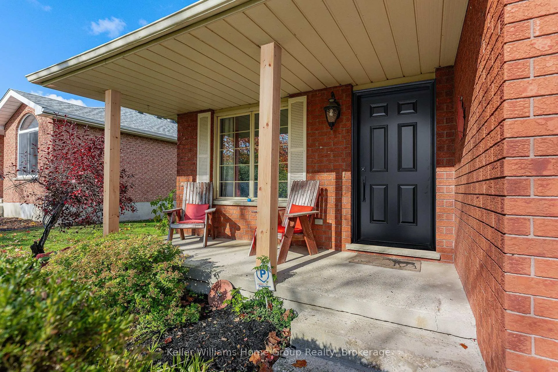 Photo 6 of 423 King Street E, Wellington North, Mount Forest — HOMEH
