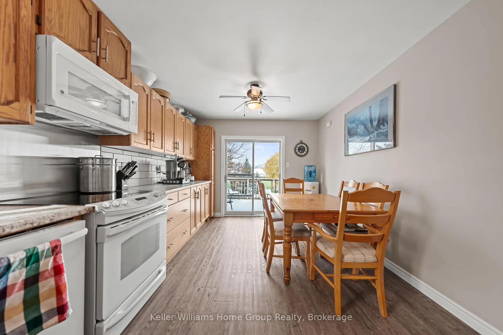 Photo 13 of 423 King Street E, Wellington North, Mount Forest — HOMEH