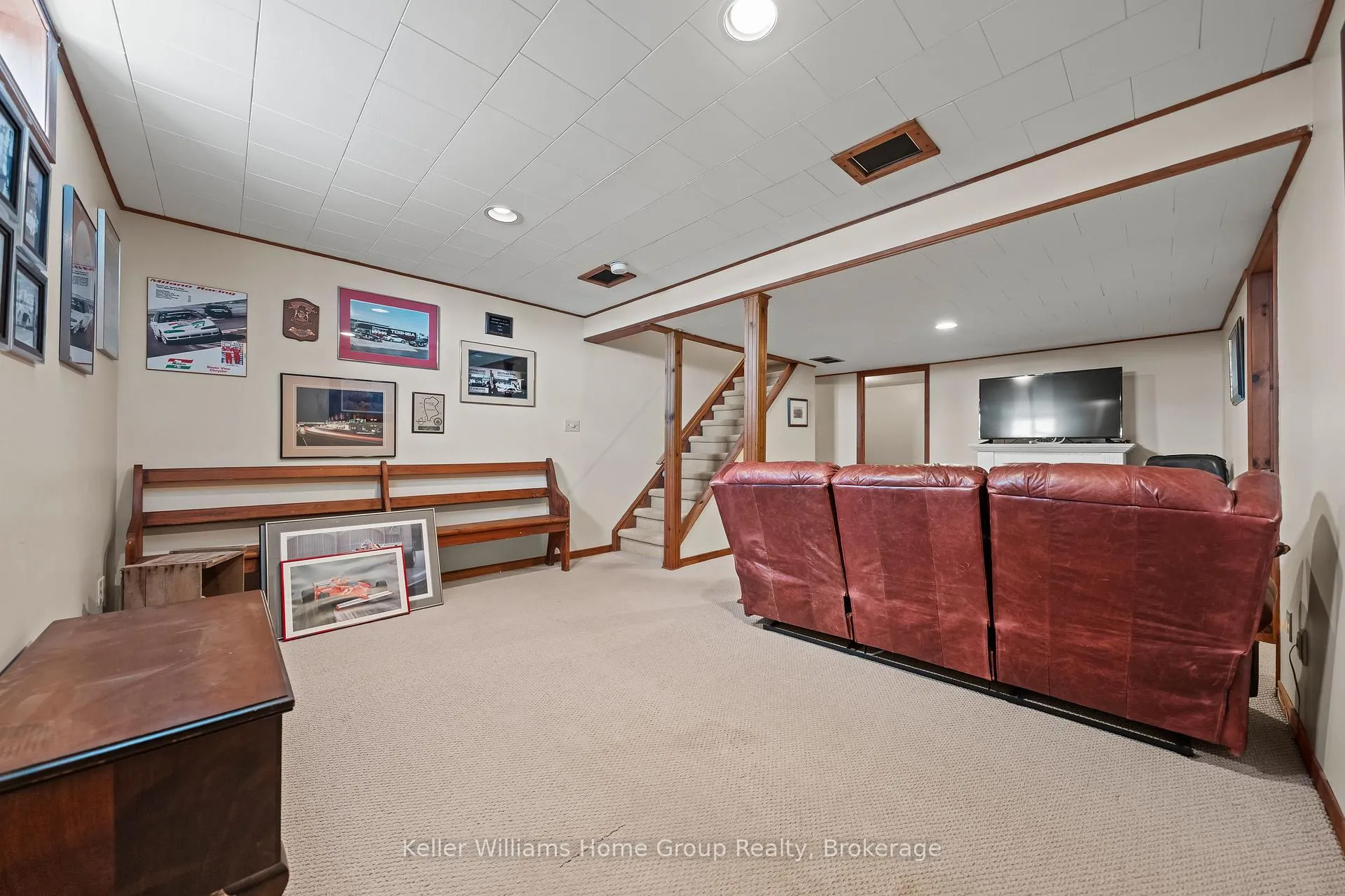 Photo 26 of 423 King Street E, Wellington North, Mount Forest — HOMEH