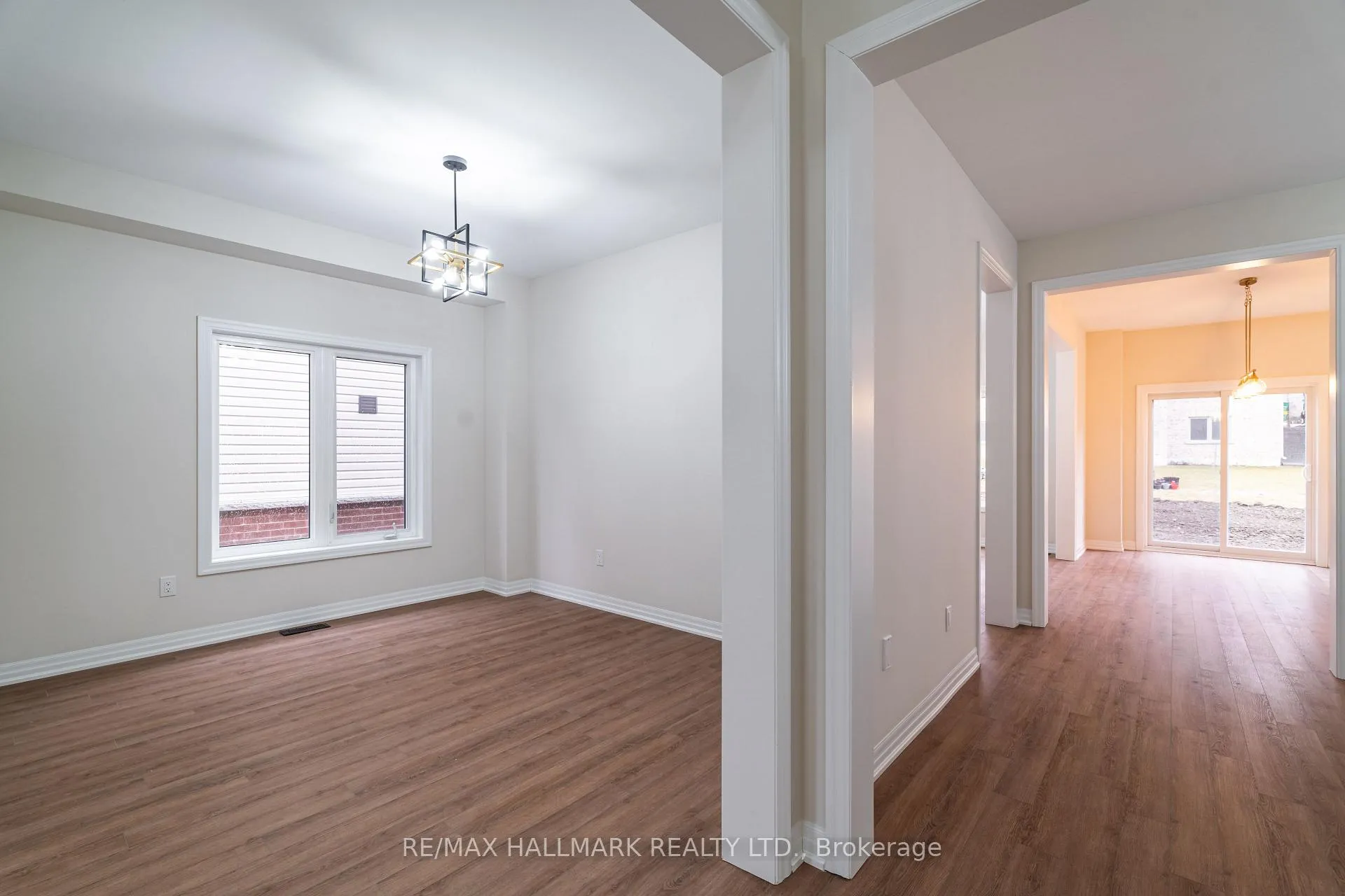 Photo 6 of 19 Stennett Drive, Georgina, Keswick North — HOMEH