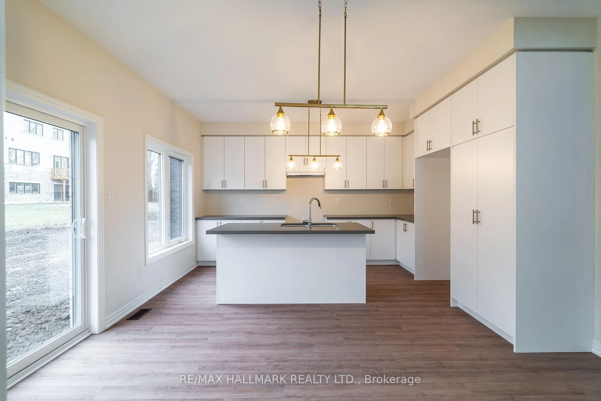 Photo 9 of 19 Stennett Drive, Georgina, Keswick North — HOMEH
