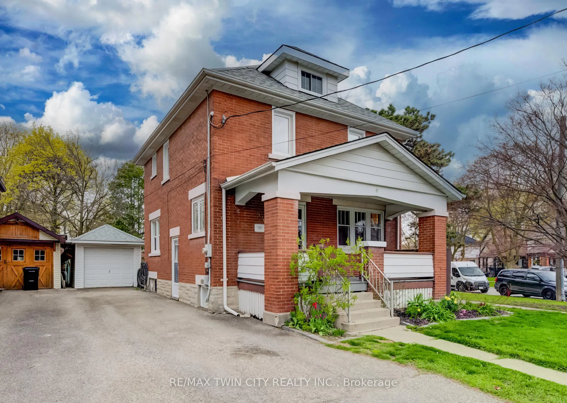 Photo 1 of 94 Stirling Avenue N, Kitchener — HOMEH