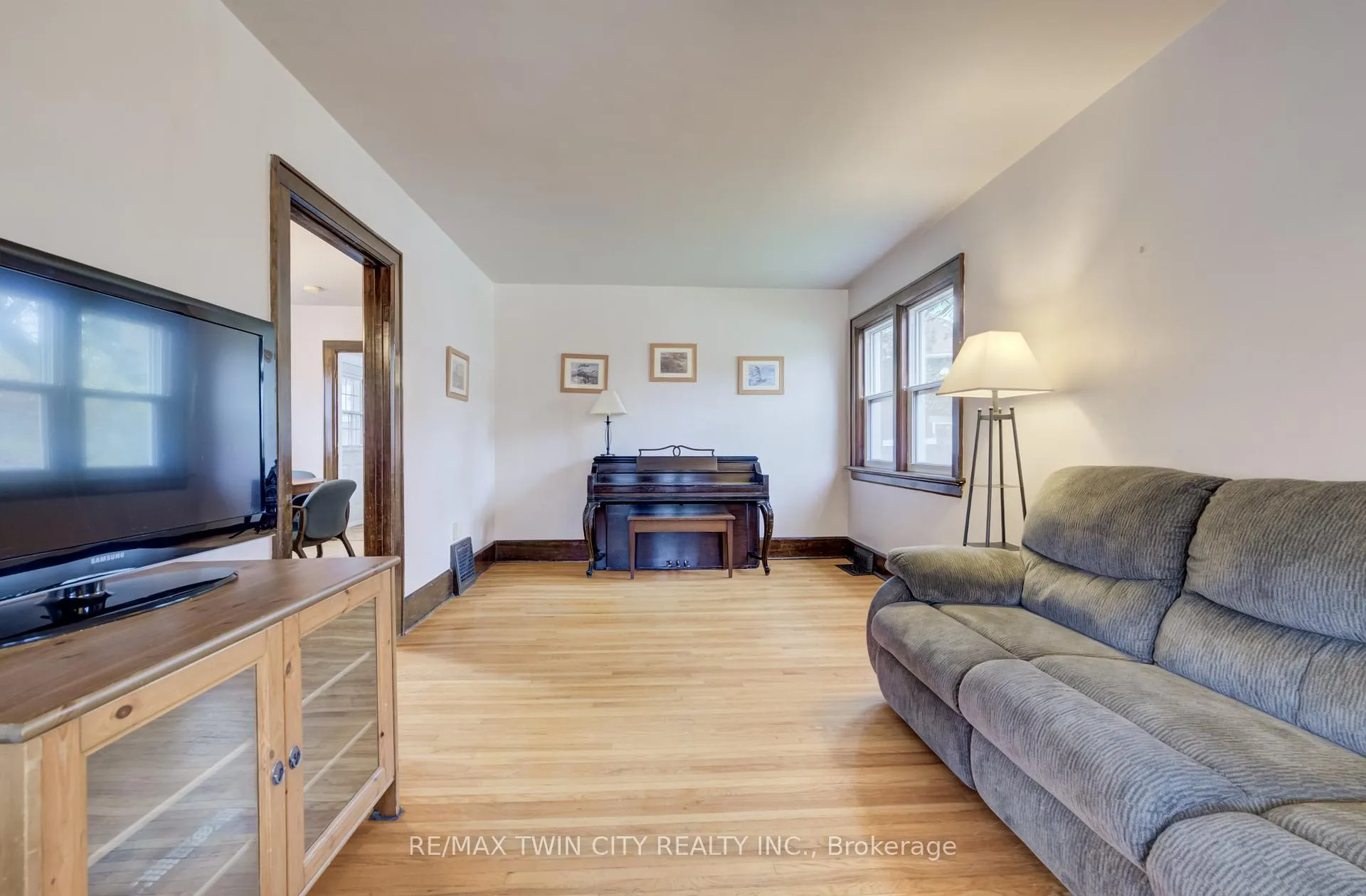 Photo 6 of 94 Stirling Avenue N, Kitchener — HOMEH