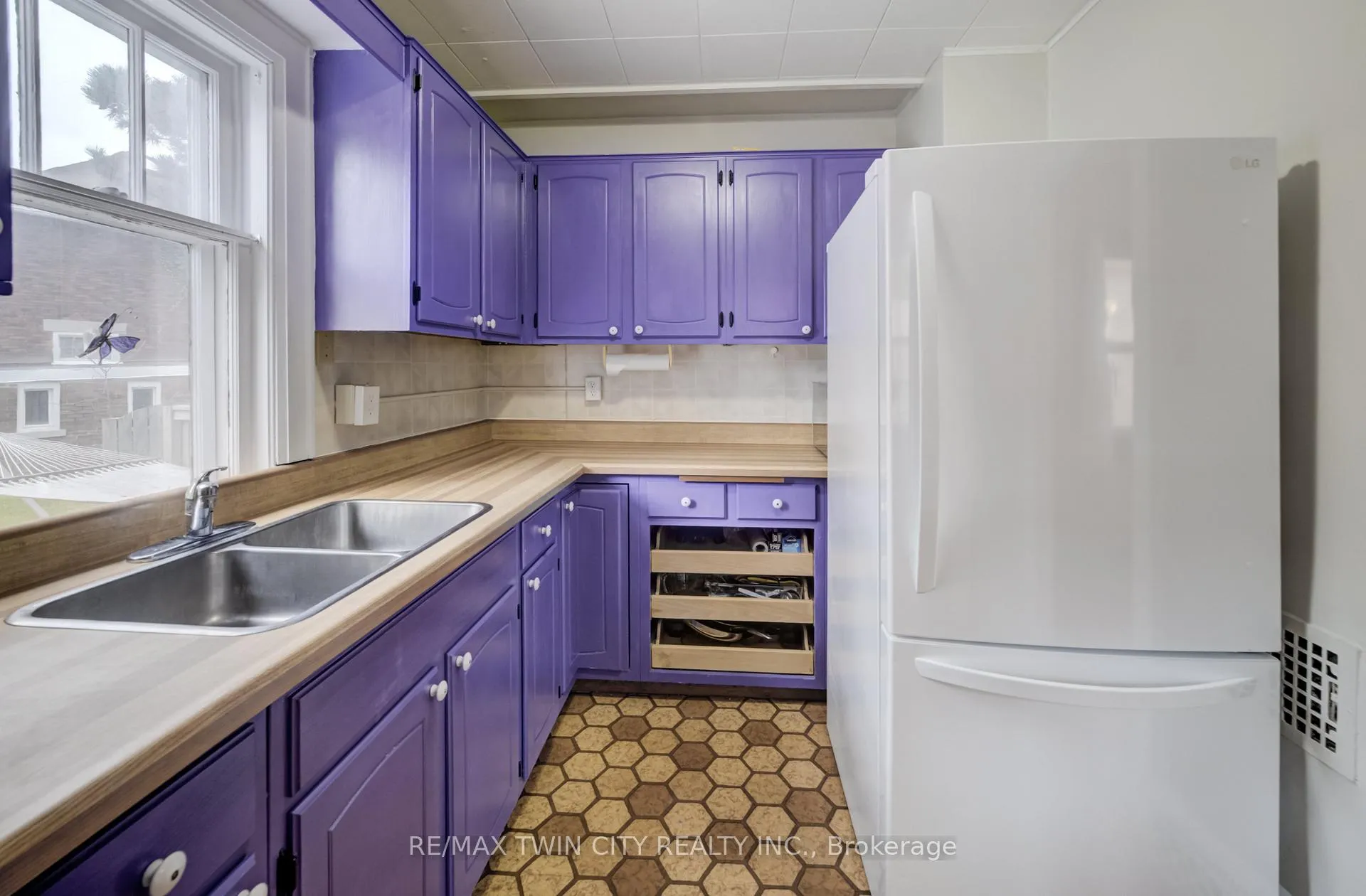 Photo 11 of 94 Stirling Avenue N, Kitchener — HOMEH