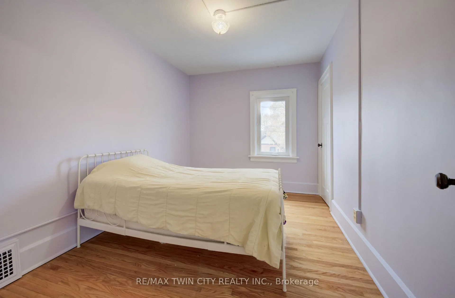 Photo 14 of 94 Stirling Avenue N, Kitchener — HOMEH
