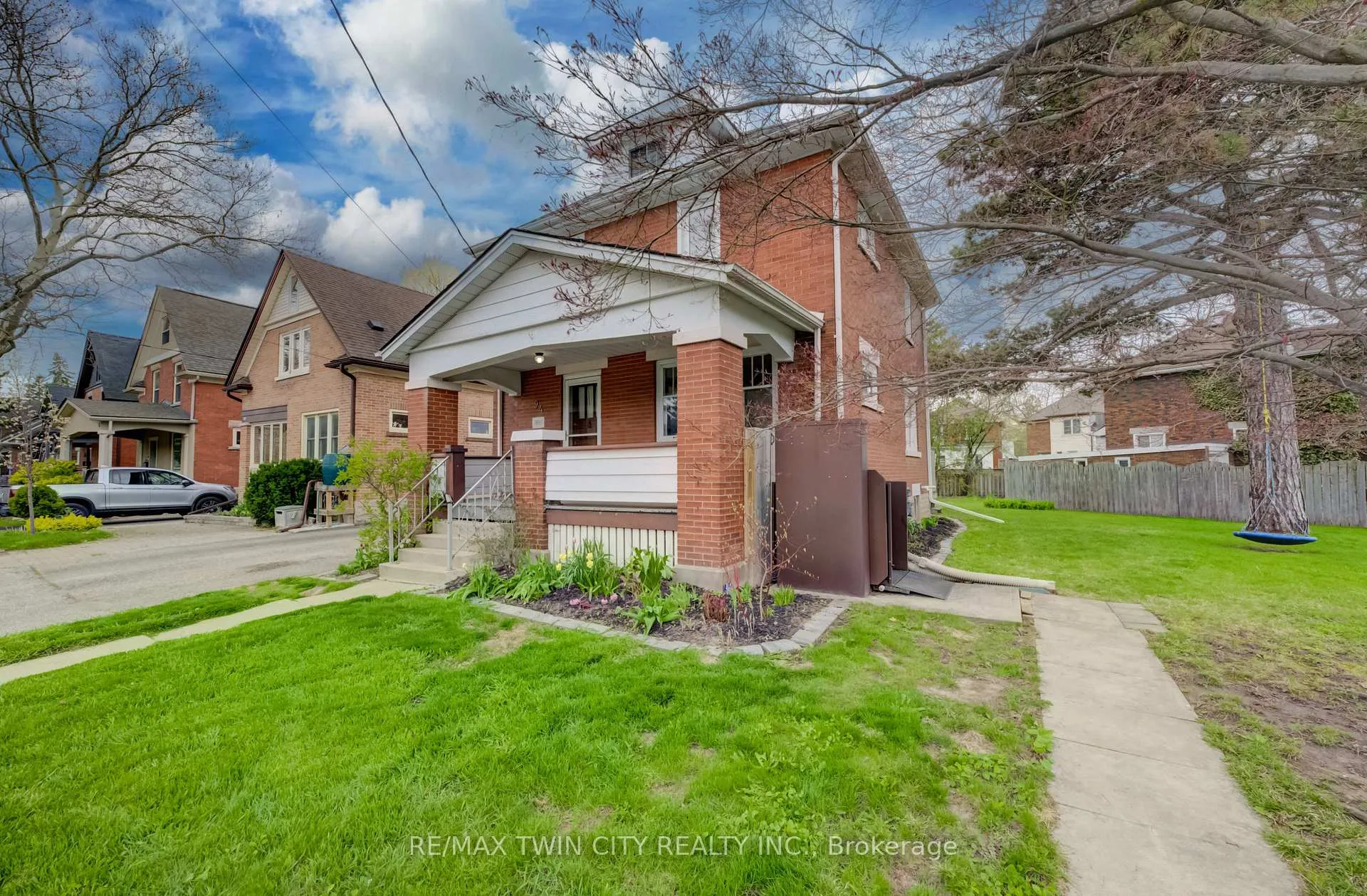 Photo 24 of 94 Stirling Avenue N, Kitchener — HOMEH