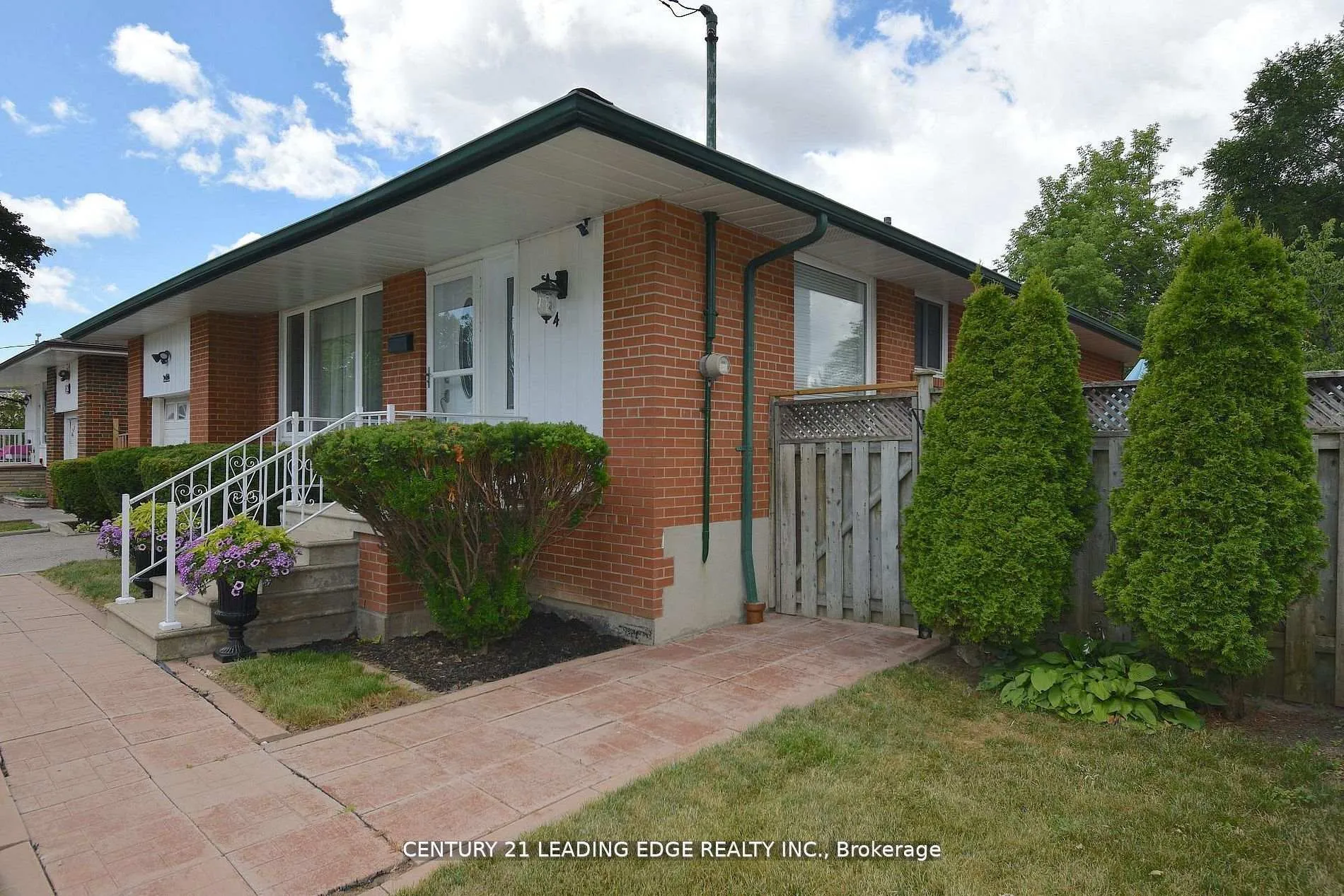 Front of 84 Allanford Road