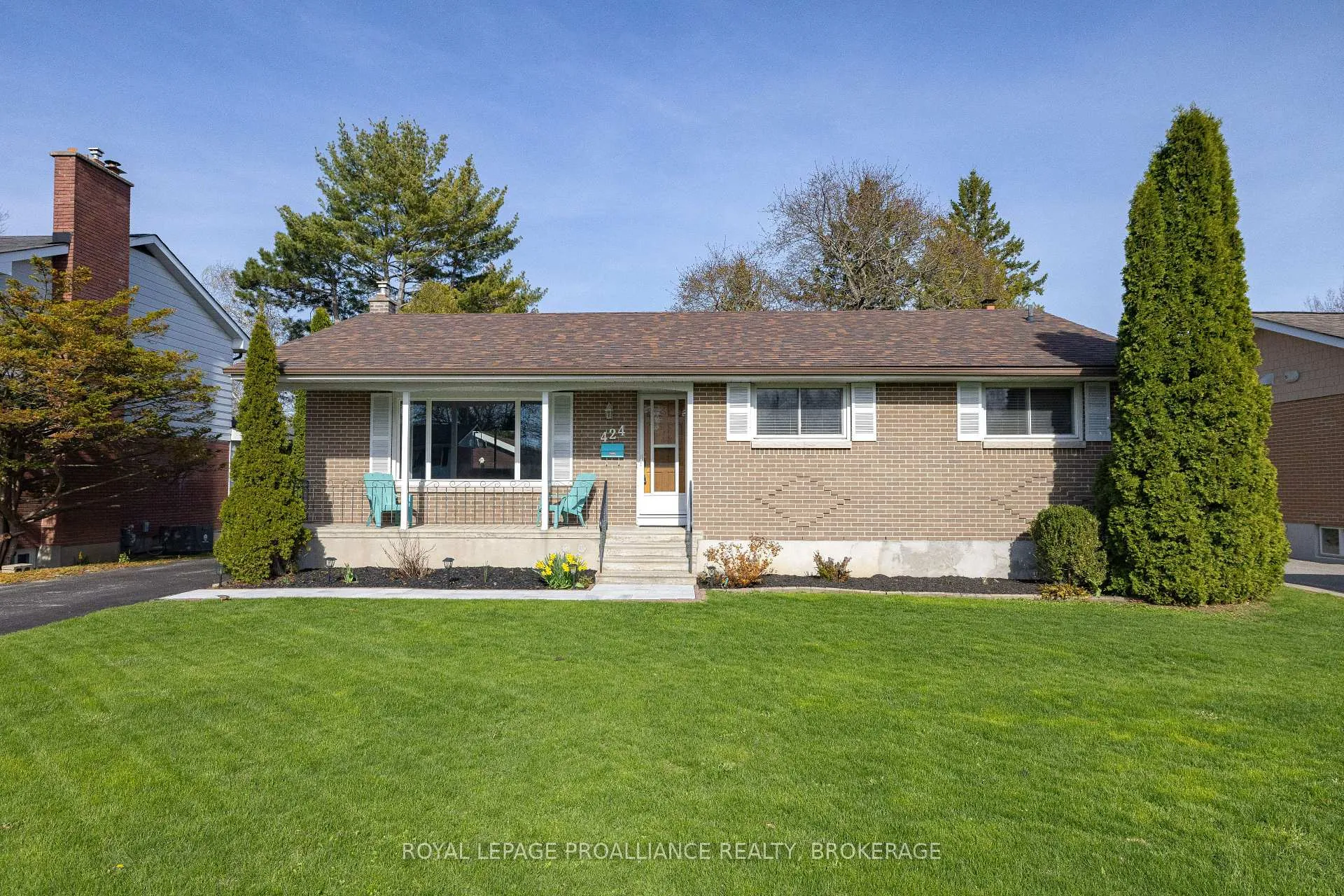 Photo 1 of 424 Parkview Drive, Kingston, City Southwest — HOMEH