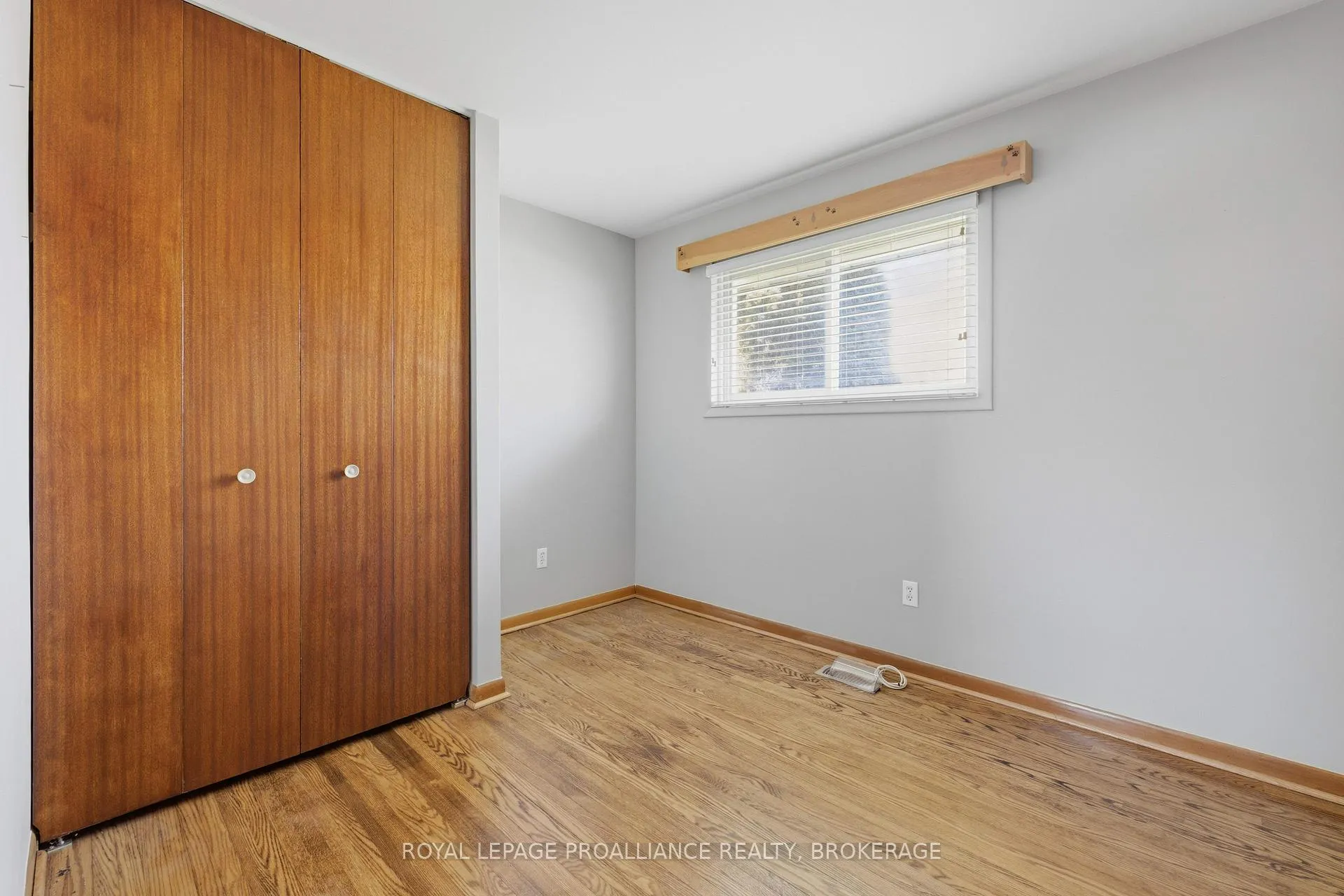 Photo 19 of 424 Parkview Drive, Kingston, City Southwest — HOMEH