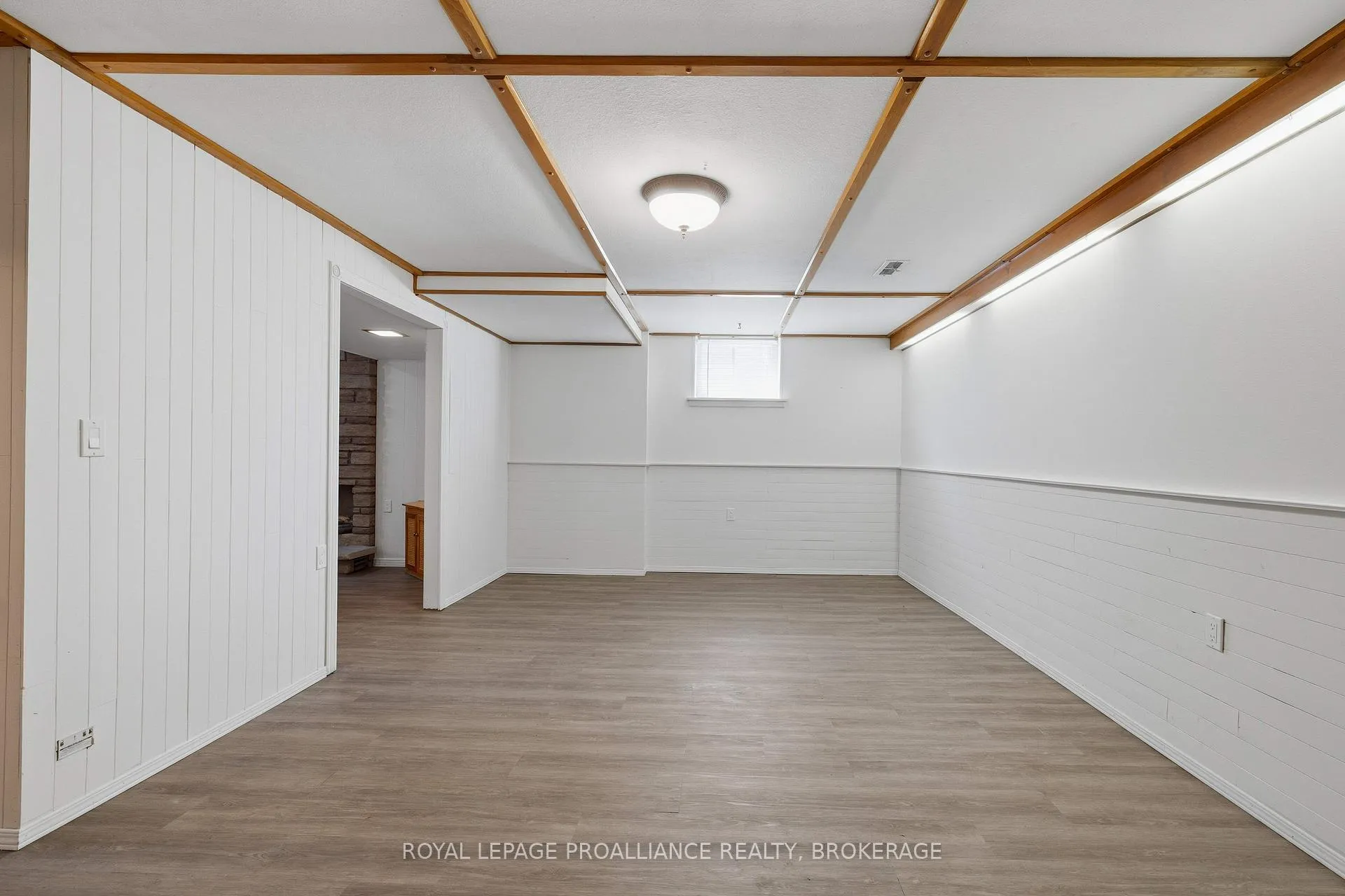 Photo 24 of 424 Parkview Drive, Kingston, City Southwest — HOMEH