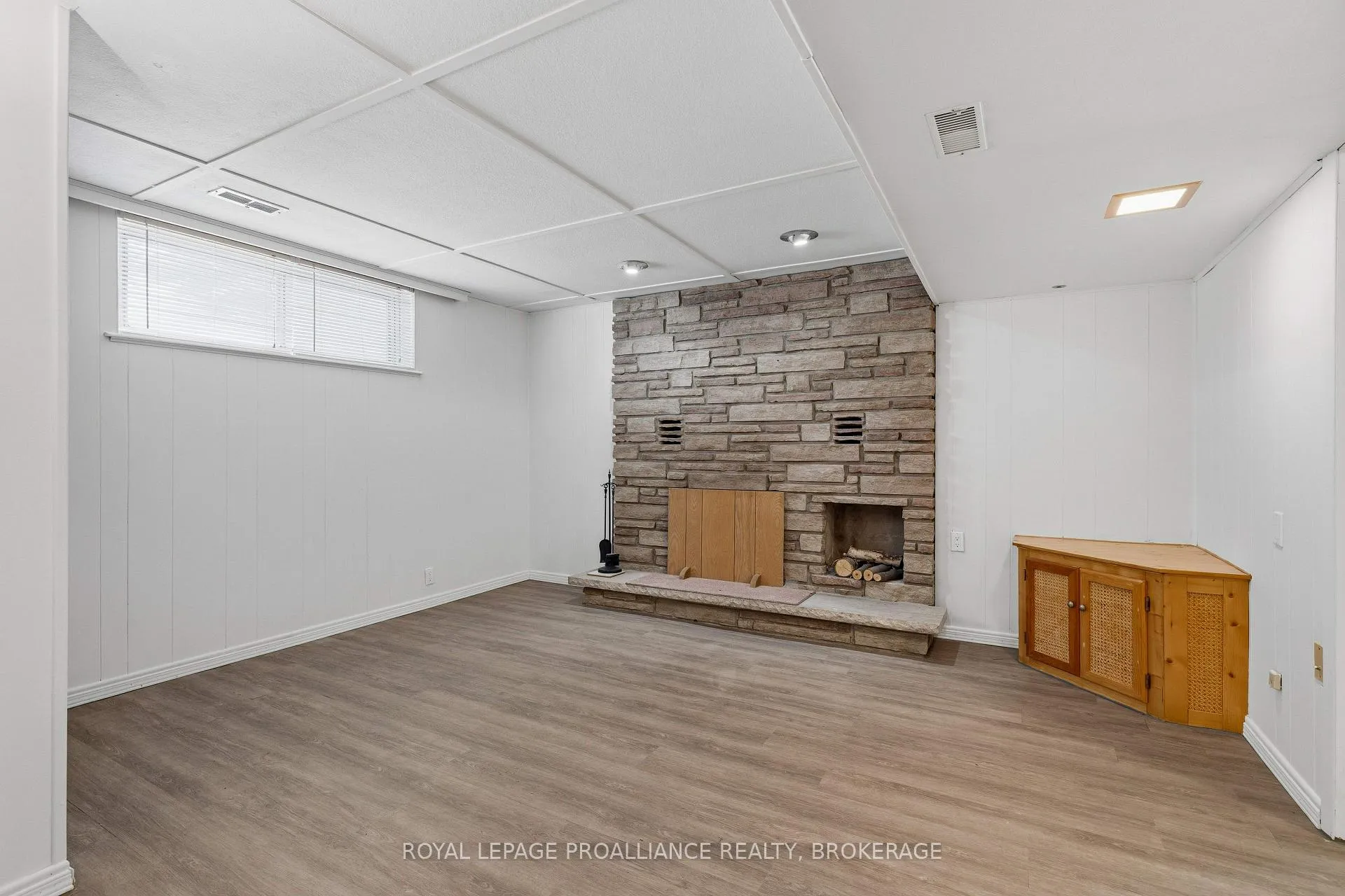 Photo 28 of 424 Parkview Drive, Kingston, City Southwest — HOMEH