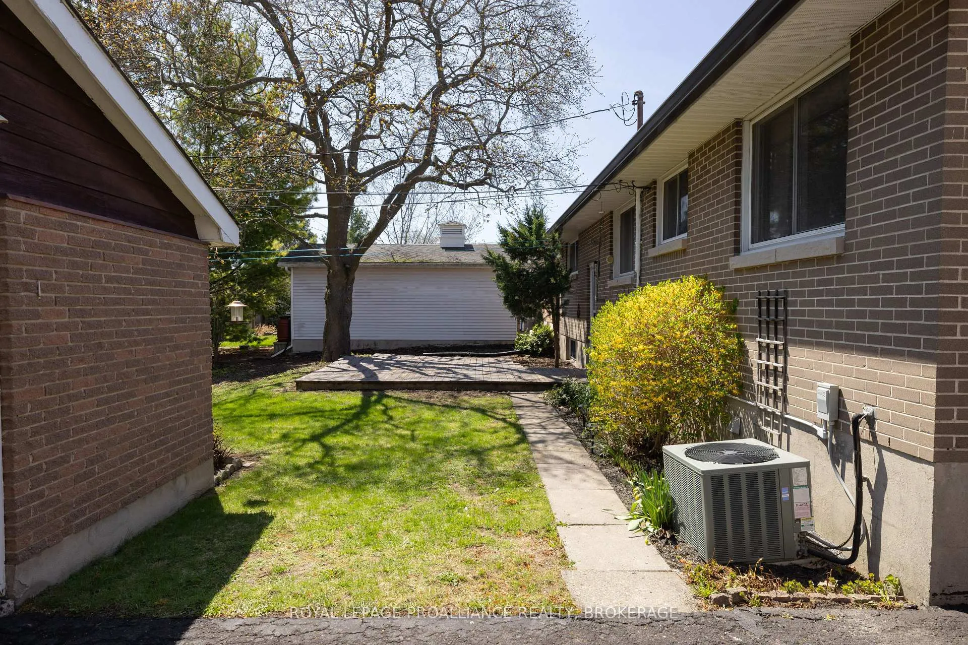 Photo 32 of 424 Parkview Drive, Kingston, City Southwest — HOMEH