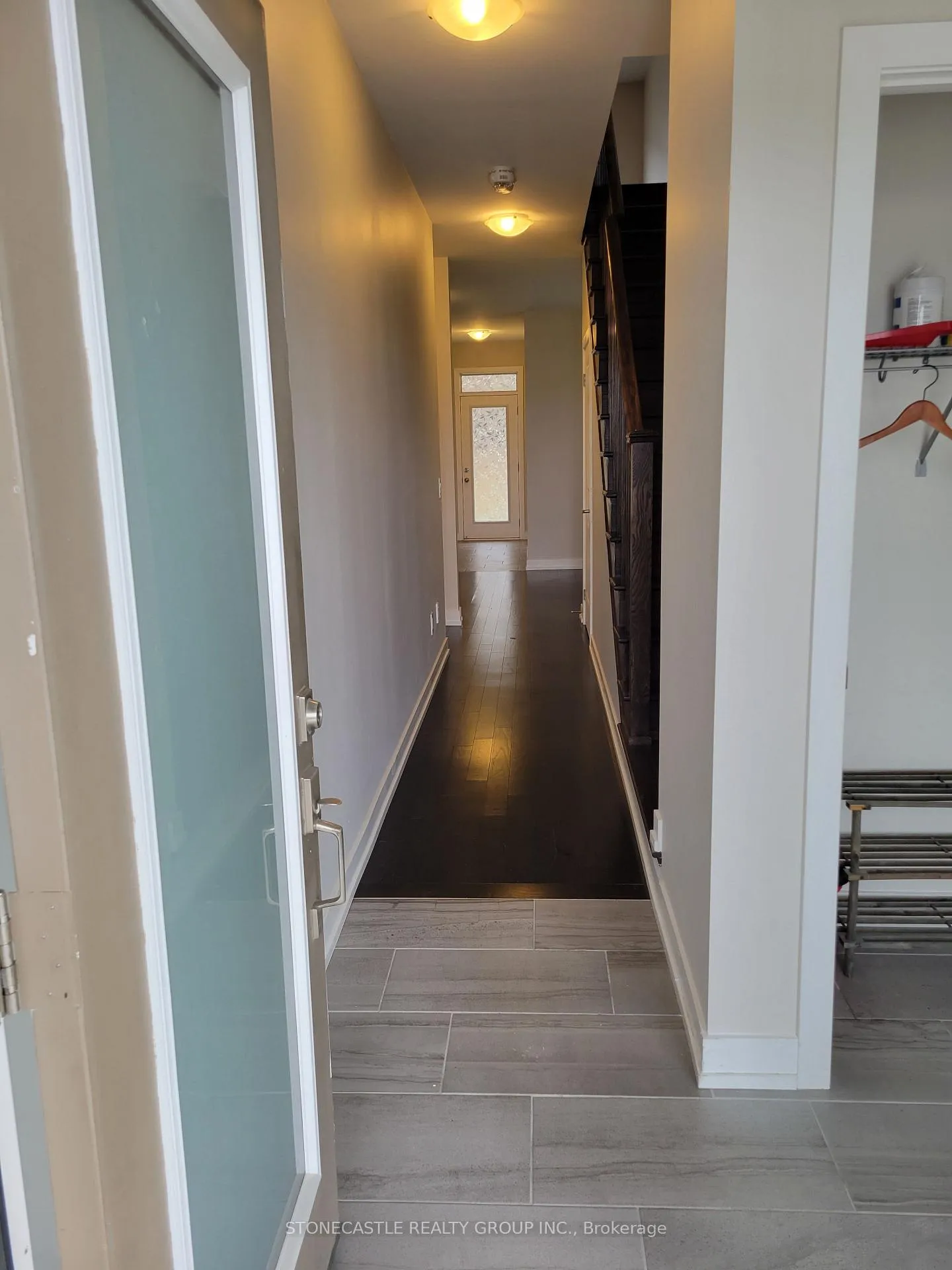Photo 7 of 98 Salterton Circle, Vaughan, Maple — HOMEH