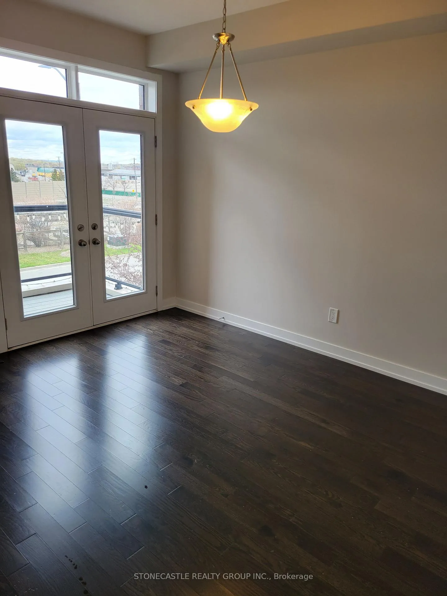 Photo 16 of 98 Salterton Circle, Vaughan, Maple — HOMEH