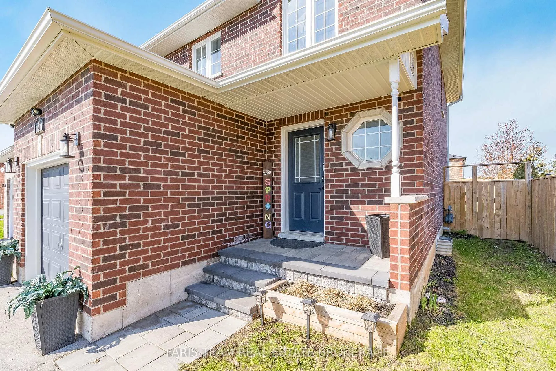 Photo 4 of 6 Majesty Boulevard, Barrie, Innis-Shore — HOMEH