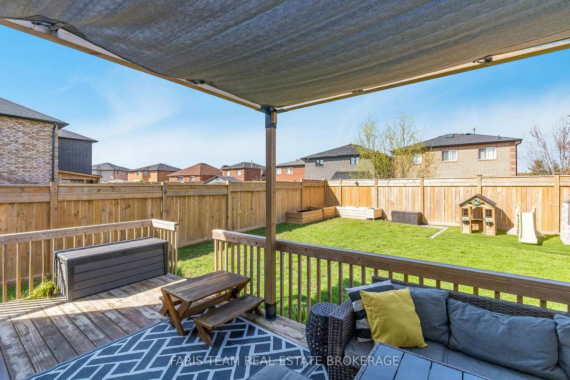 Photo 25 of 6 Majesty Boulevard, Barrie, Innis-Shore — HOMEH