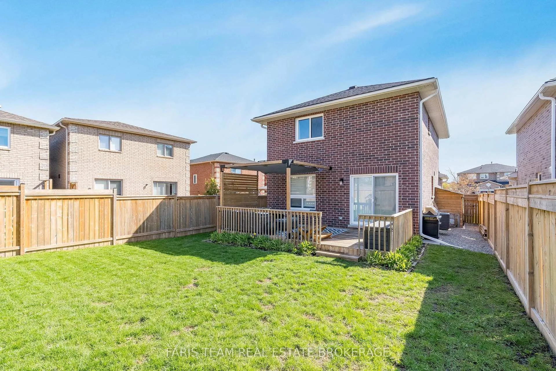 Photo 27 of 6 Majesty Boulevard, Barrie, Innis-Shore — HOMEH