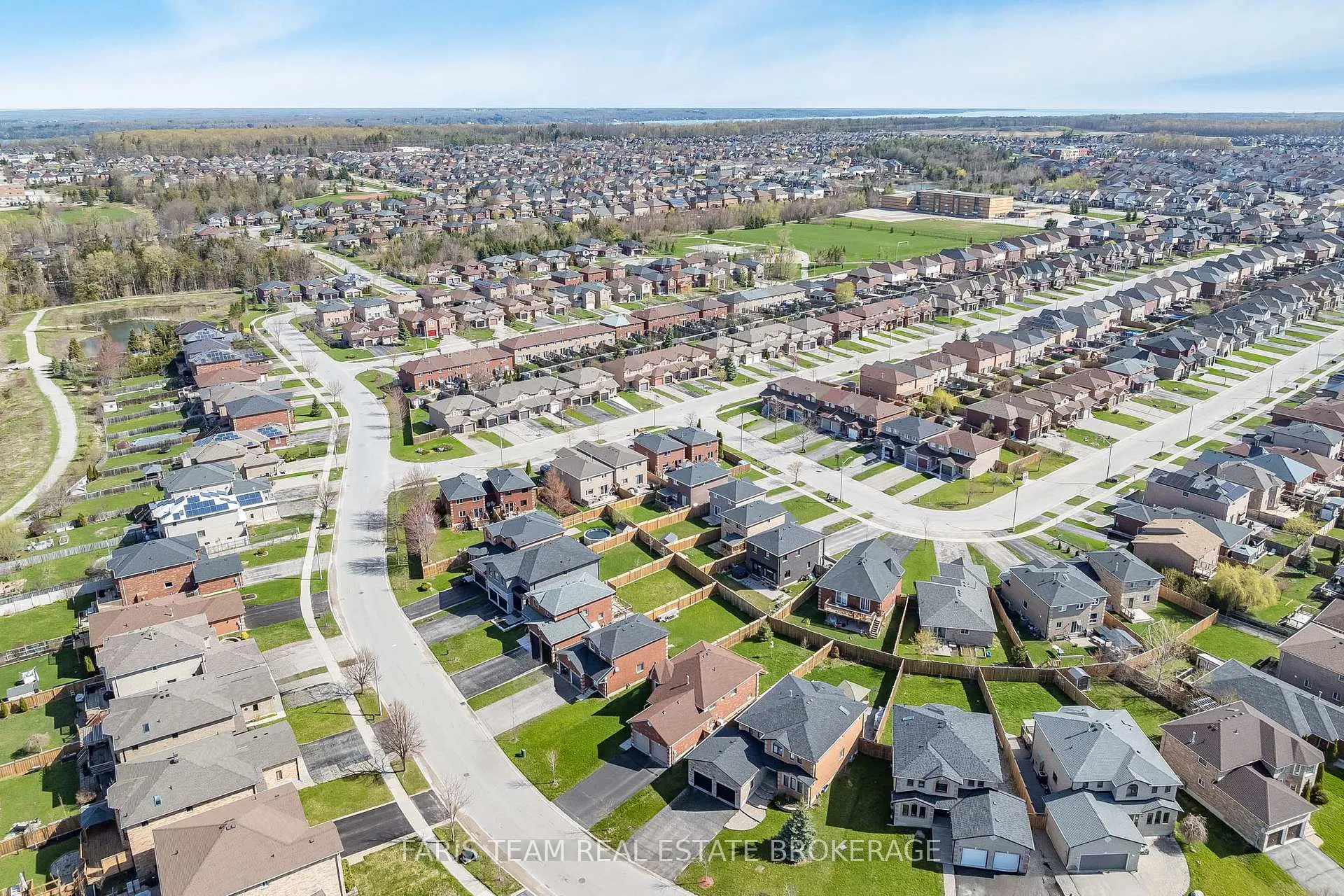 Photo 31 of 6 Majesty Boulevard, Barrie, Innis-Shore — HOMEH