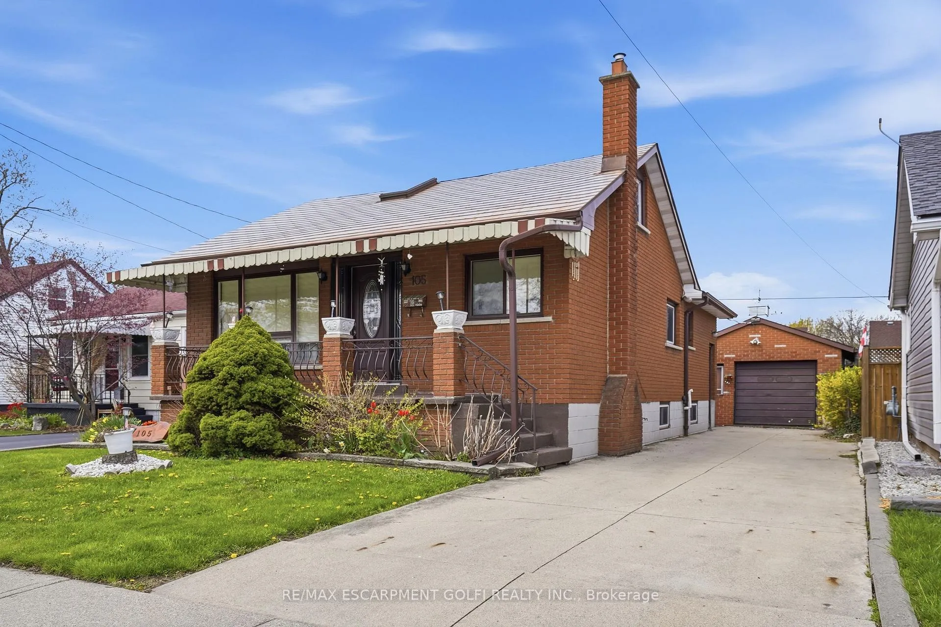 Photo 3 of 105 Tolton Avenue, Hamilton, Normanhurst — HOMEH