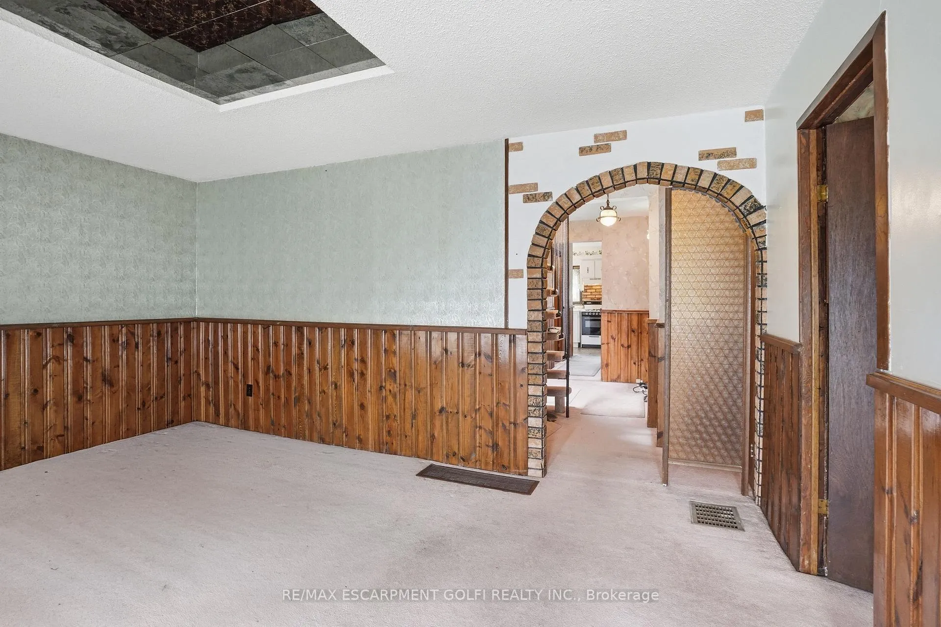 Photo 6 of 105 Tolton Avenue, Hamilton, Normanhurst — HOMEH