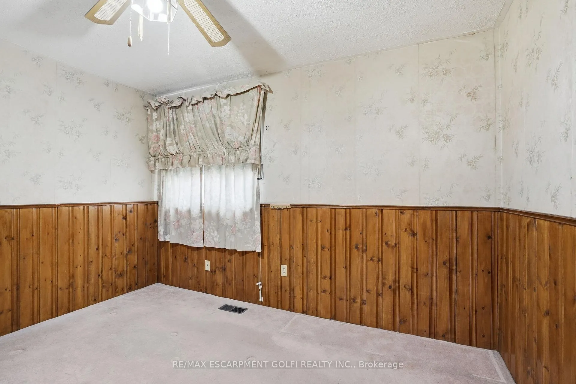 Photo 11 of 105 Tolton Avenue, Hamilton, Normanhurst — HOMEH