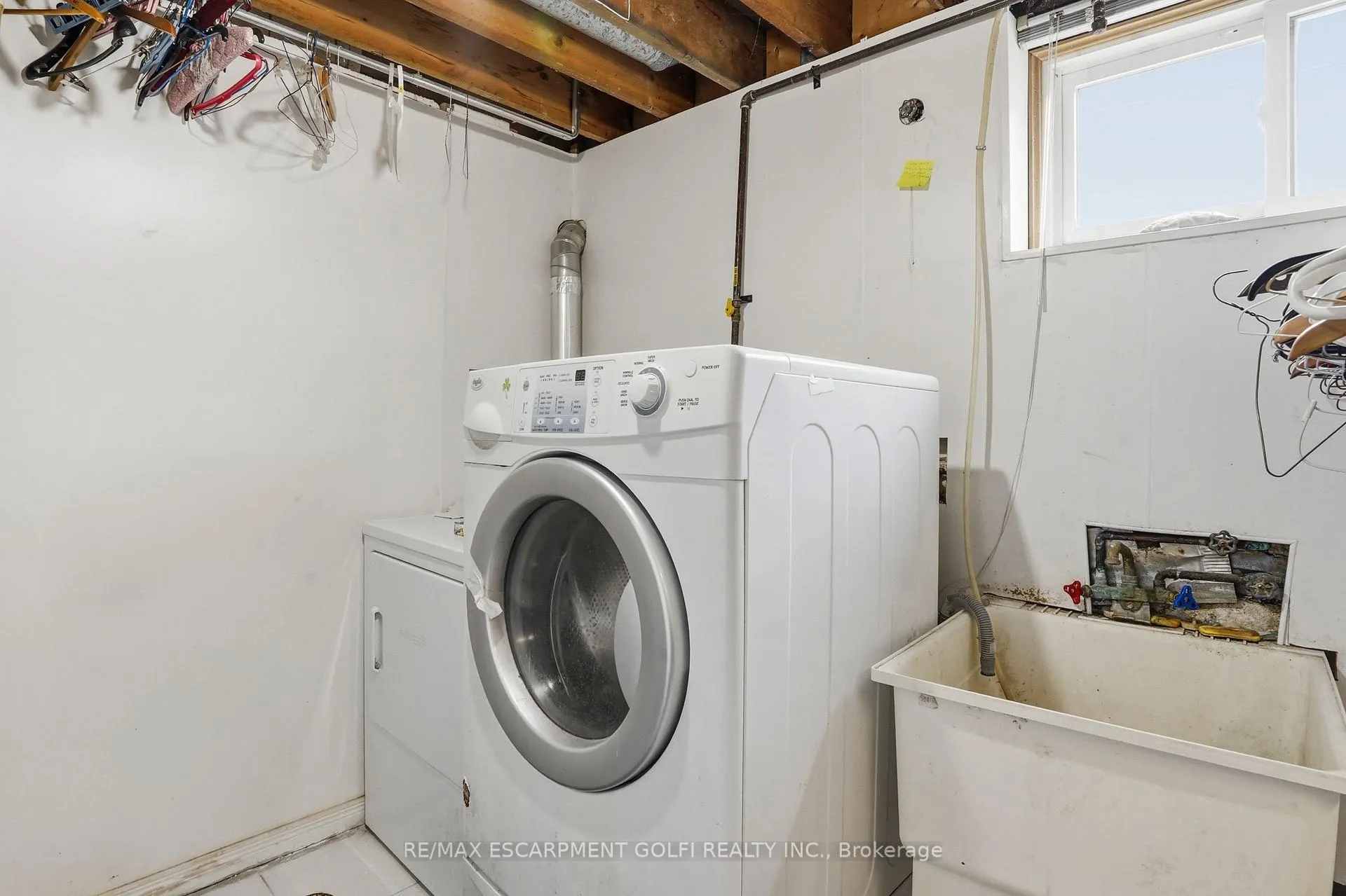 Photo 22 of 105 Tolton Avenue, Hamilton, Normanhurst — HOMEH