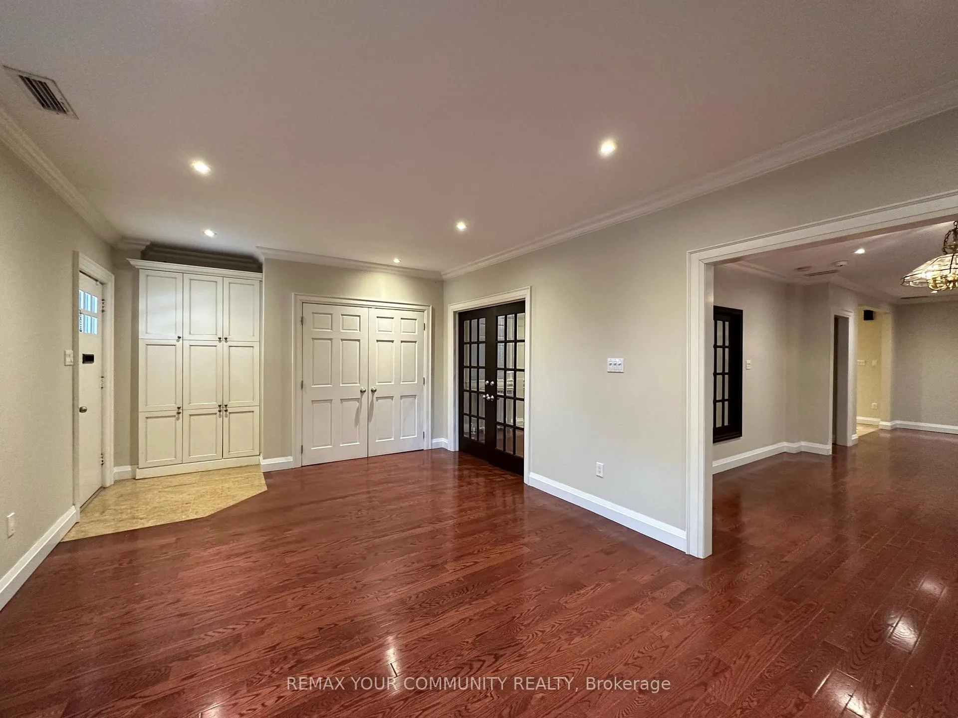 Photo 2 of 70 Snowdon Avenue, Toronto, Lawrence Park North — HOMEH