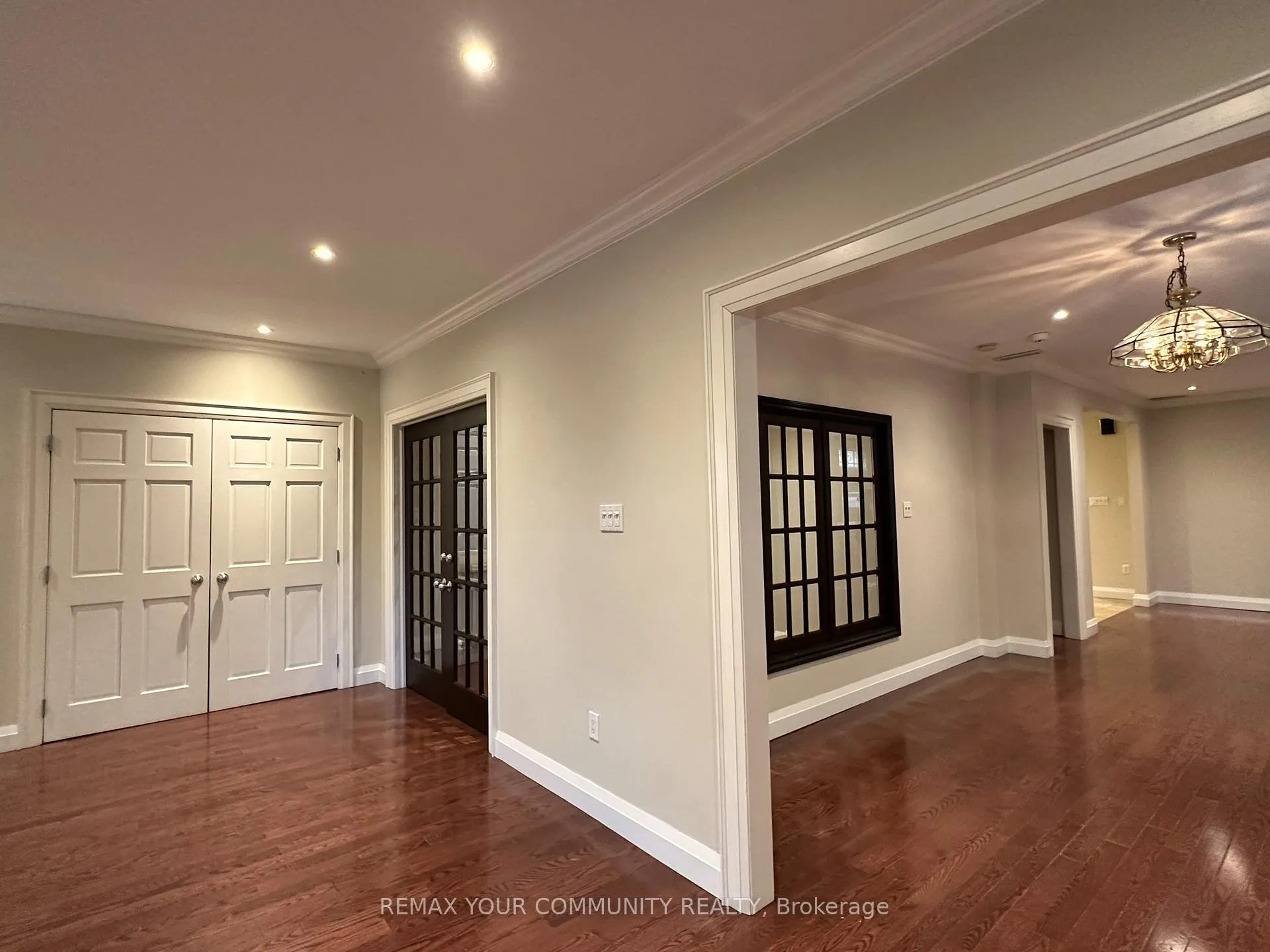 Photo 3 of 70 Snowdon Avenue, Toronto, Lawrence Park North — HOMEH