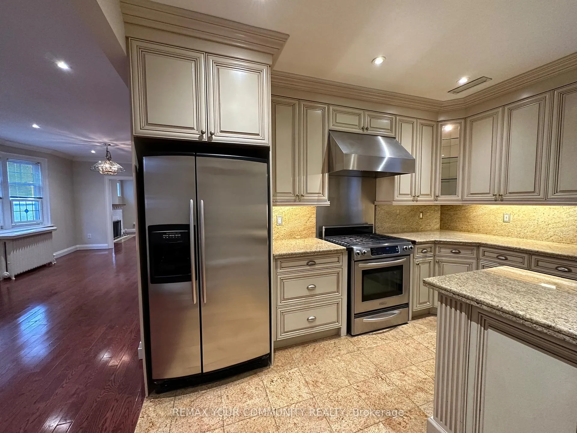 Photo 11 of 70 Snowdon Avenue, Toronto, Lawrence Park North — HOMEH