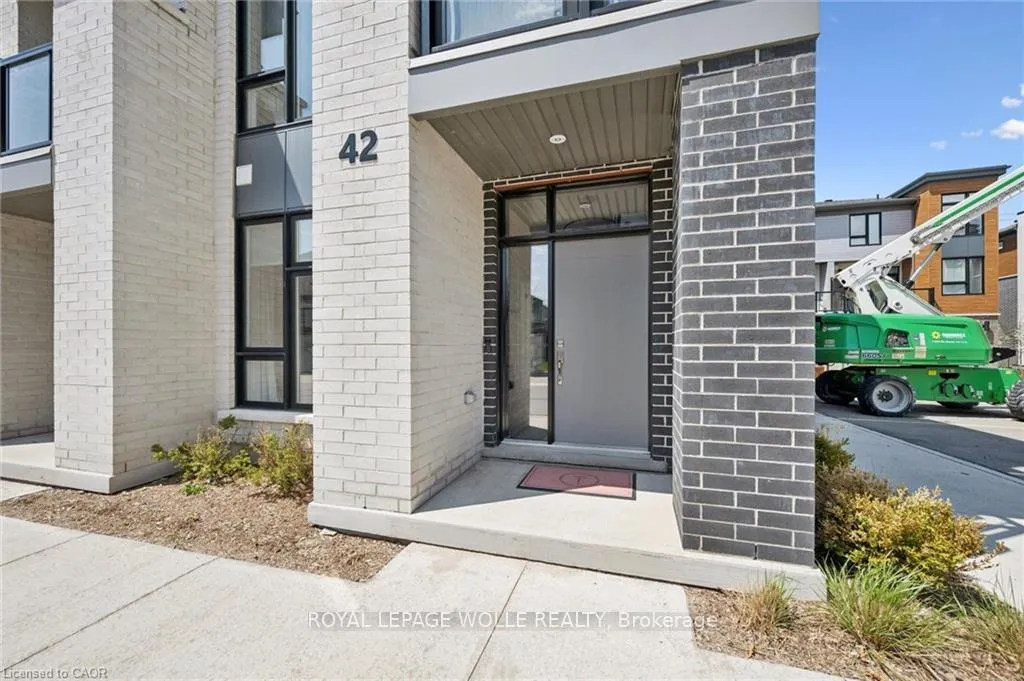 Photo 2 of Unit 42, 271 Grey Silo Road, Waterloo — HOMEH