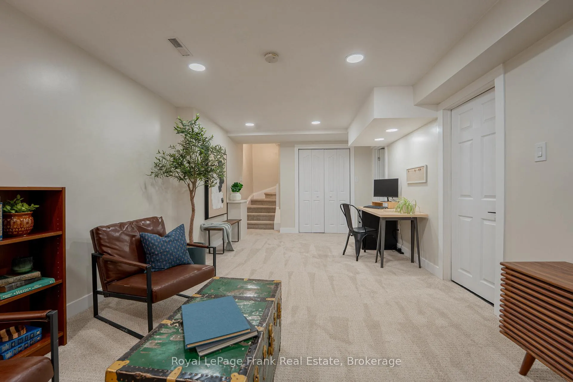 Photo 21 of 24 McGuire Crescent, Uxbridge — HOMEH