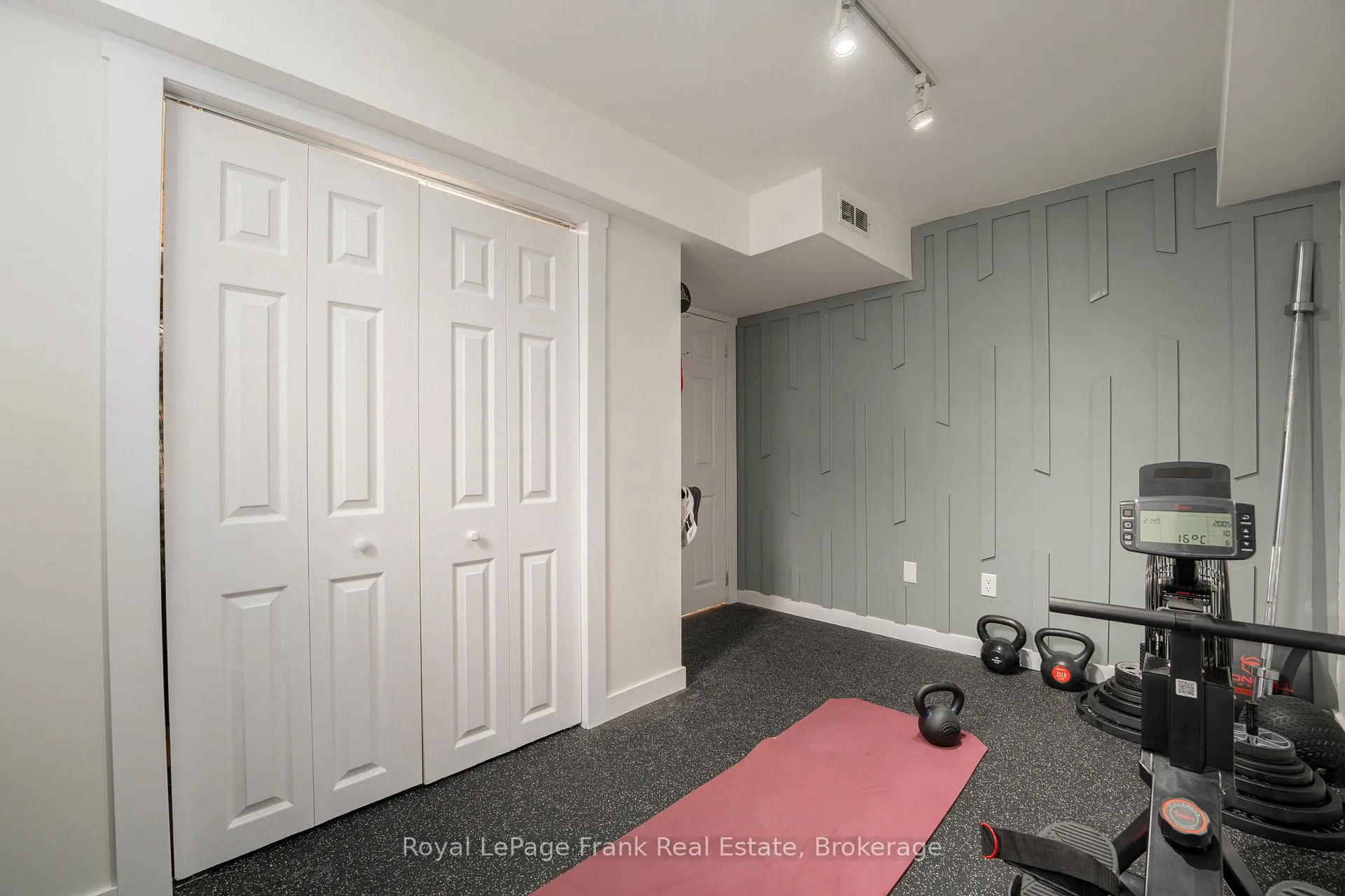 Photo 25 of 24 McGuire Crescent, Uxbridge — HOMEH