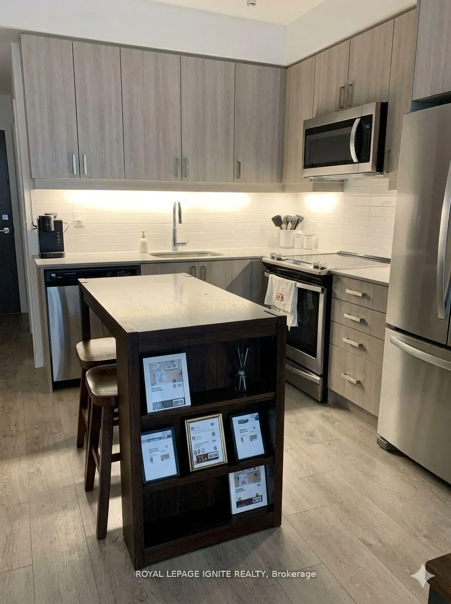 Photo 4 of Unit 2512, 7895 Jane Street, Vaughan, Concord — HOMEH