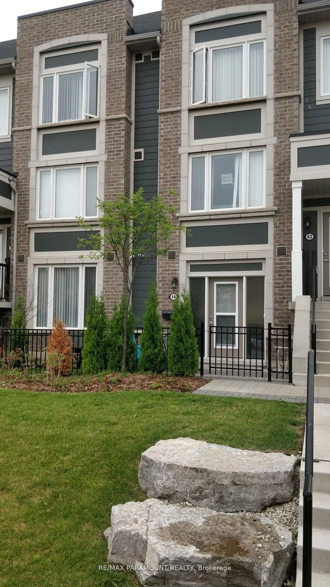 Photo 1 of Unit 44, 250 Sunny Meadow Boulevard, Brampton, Sandringham-Wellington — HOMEH