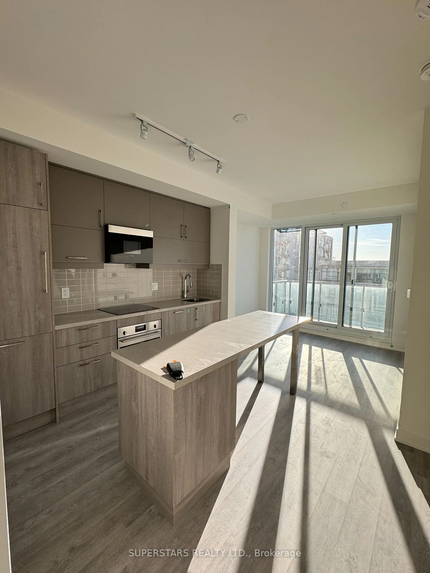 Photo 1 of Unit 1324, 8119 Birchmount Road, Markham, Unionville — HOMEH