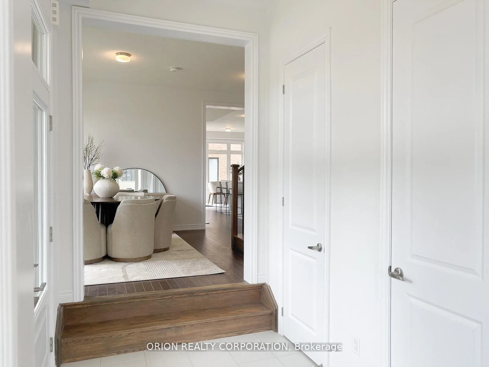 Photo 3 of 147 Fenchurch Manor, Barrie, Rural Barrie Southeast — HOMEH