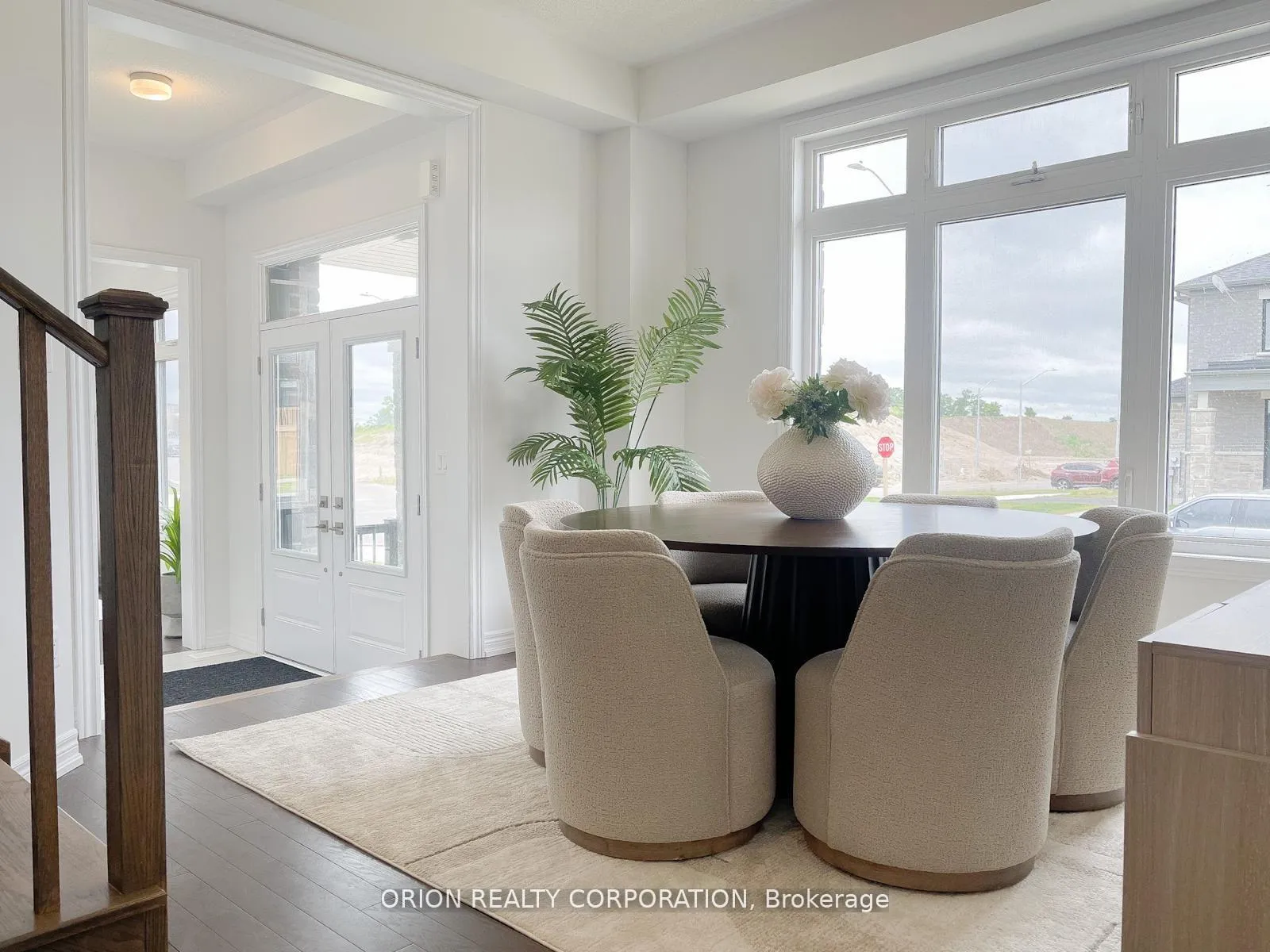 Photo 5 of 147 Fenchurch Manor, Barrie, Rural Barrie Southeast — HOMEH