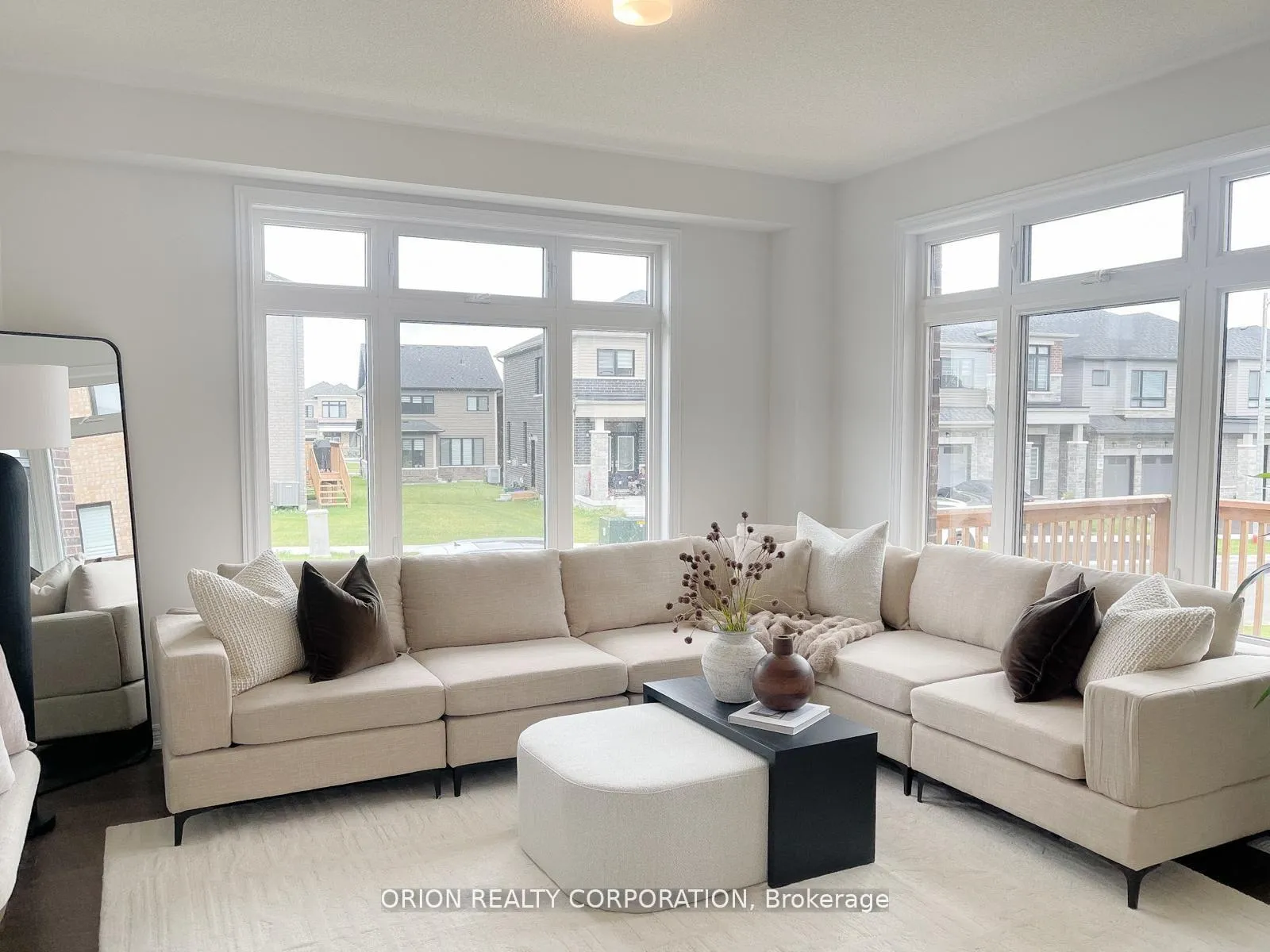 Photo 13 of 147 Fenchurch Manor, Barrie, Rural Barrie Southeast — HOMEH