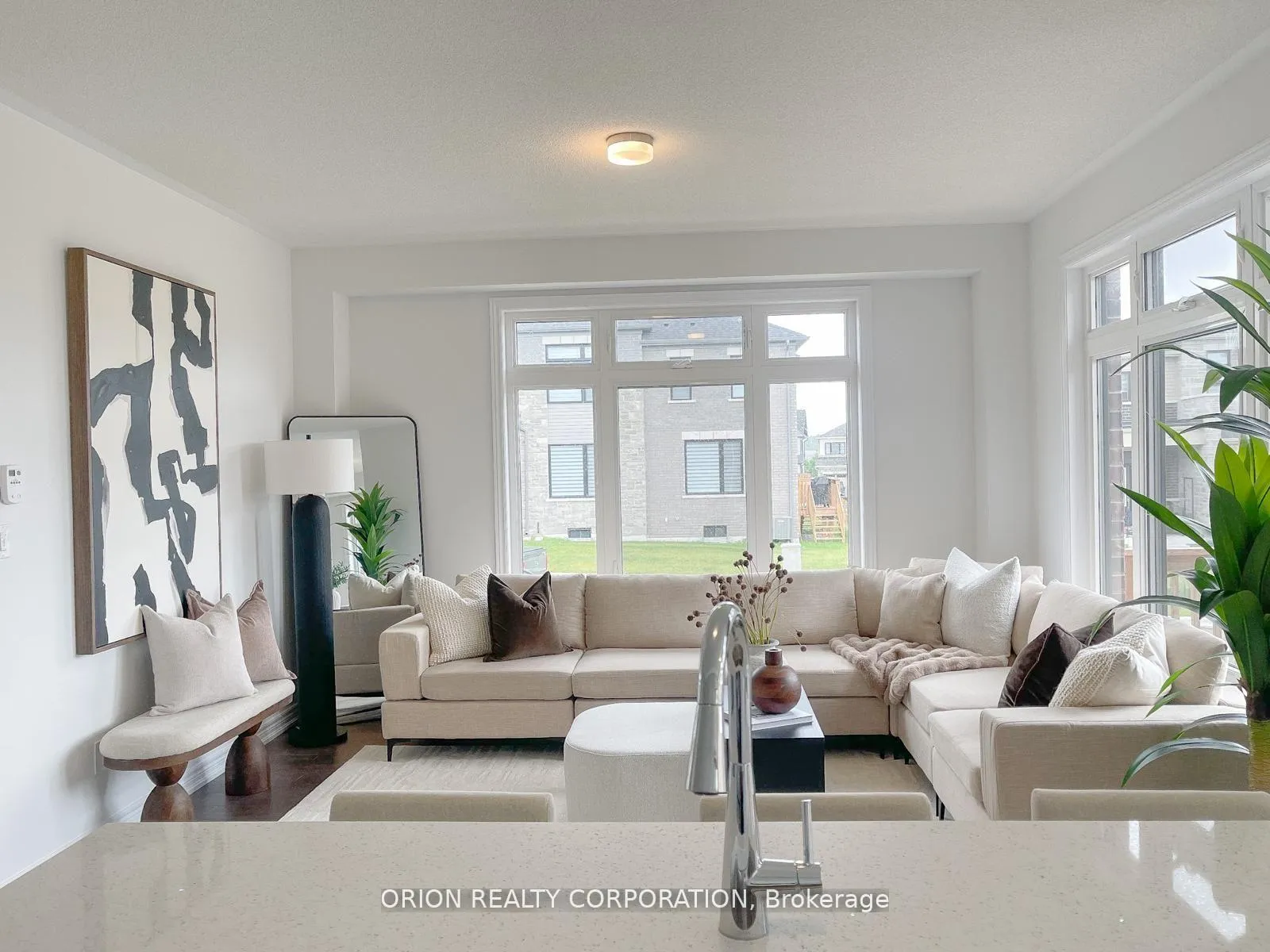 Photo 14 of 147 Fenchurch Manor, Barrie, Rural Barrie Southeast — HOMEH