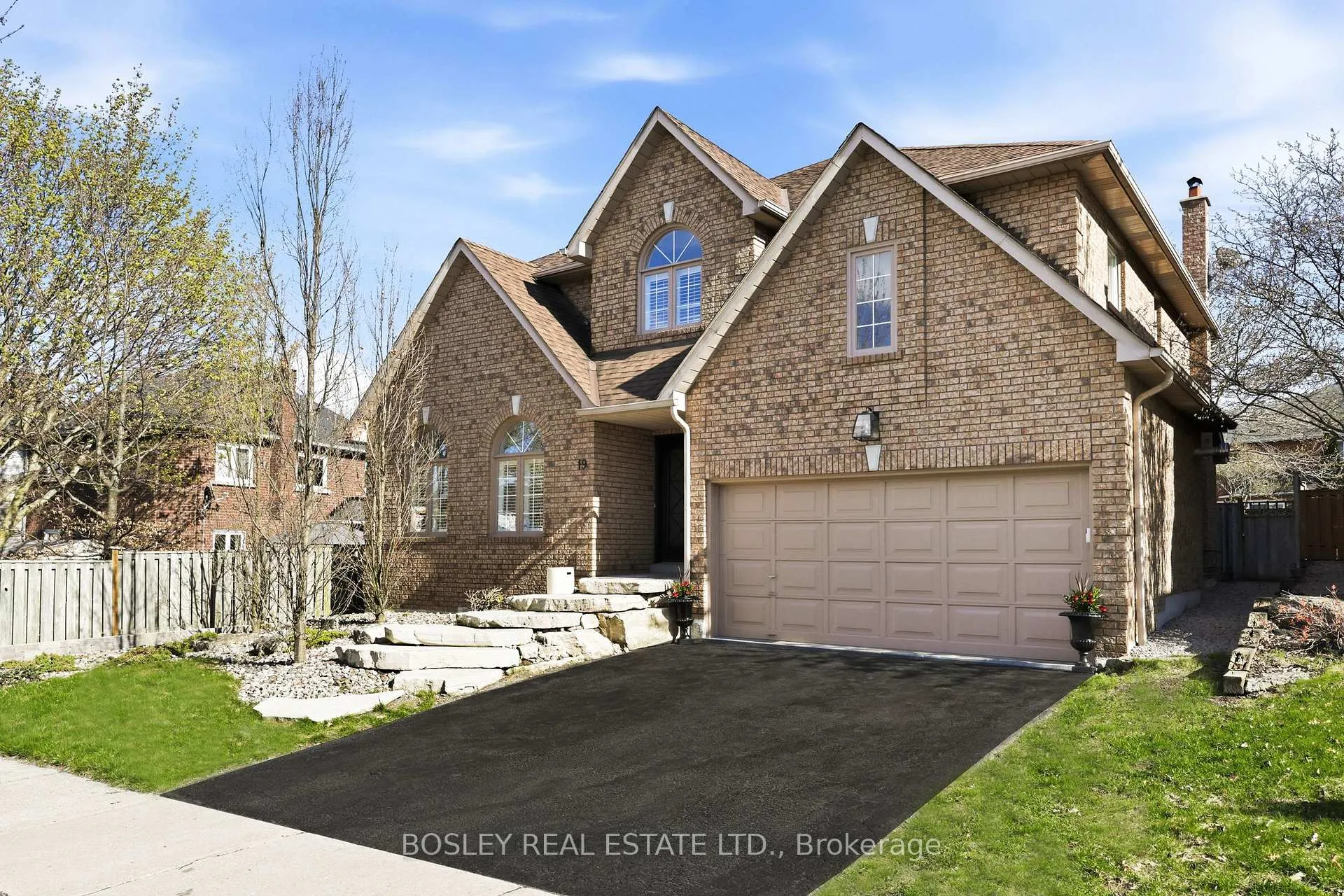 Photo 1 of 19 Cork Drive, Whitby, Pringle Creek — HOMEH