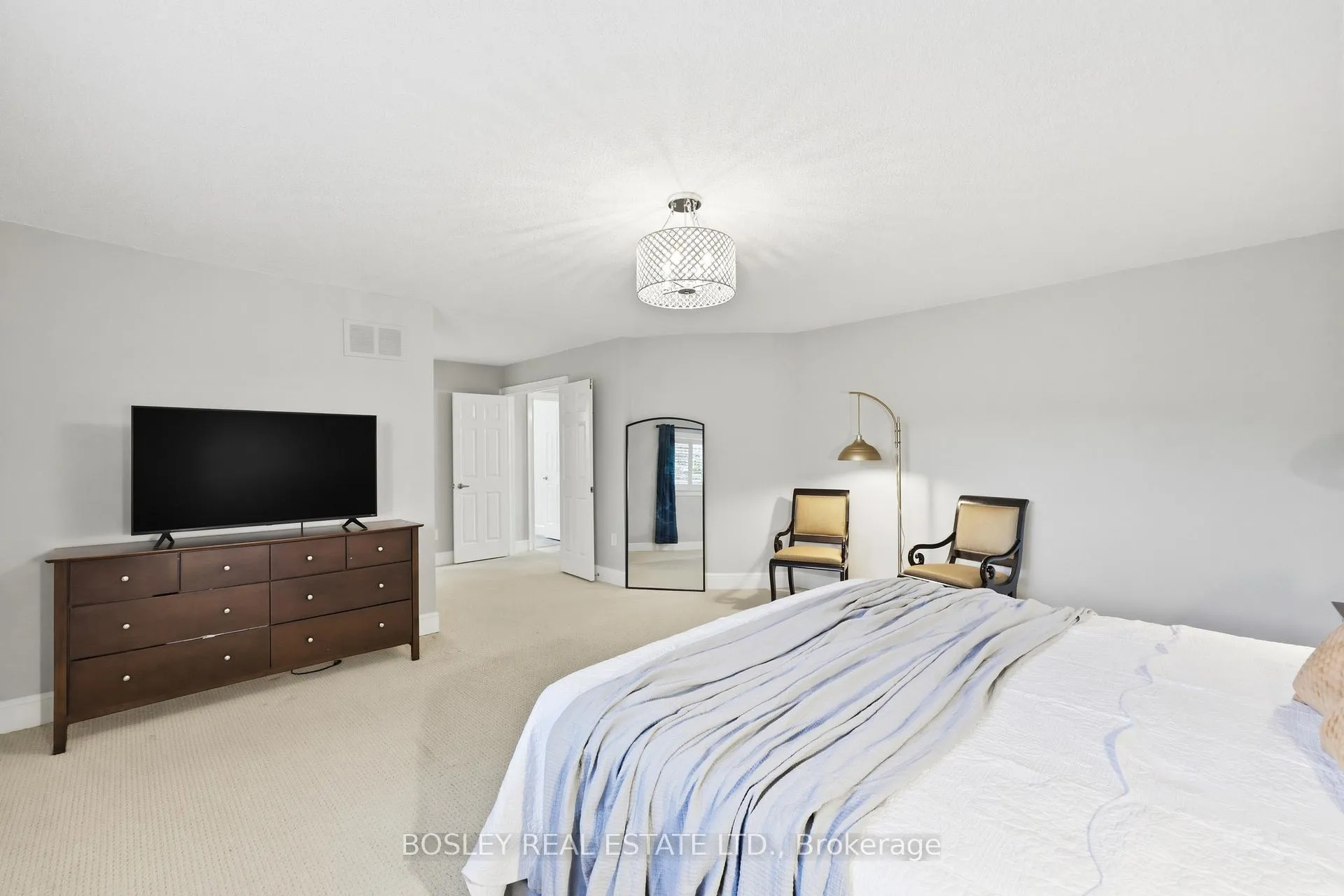 Photo 32 of 19 Cork Drive, Whitby, Pringle Creek — HOMEH