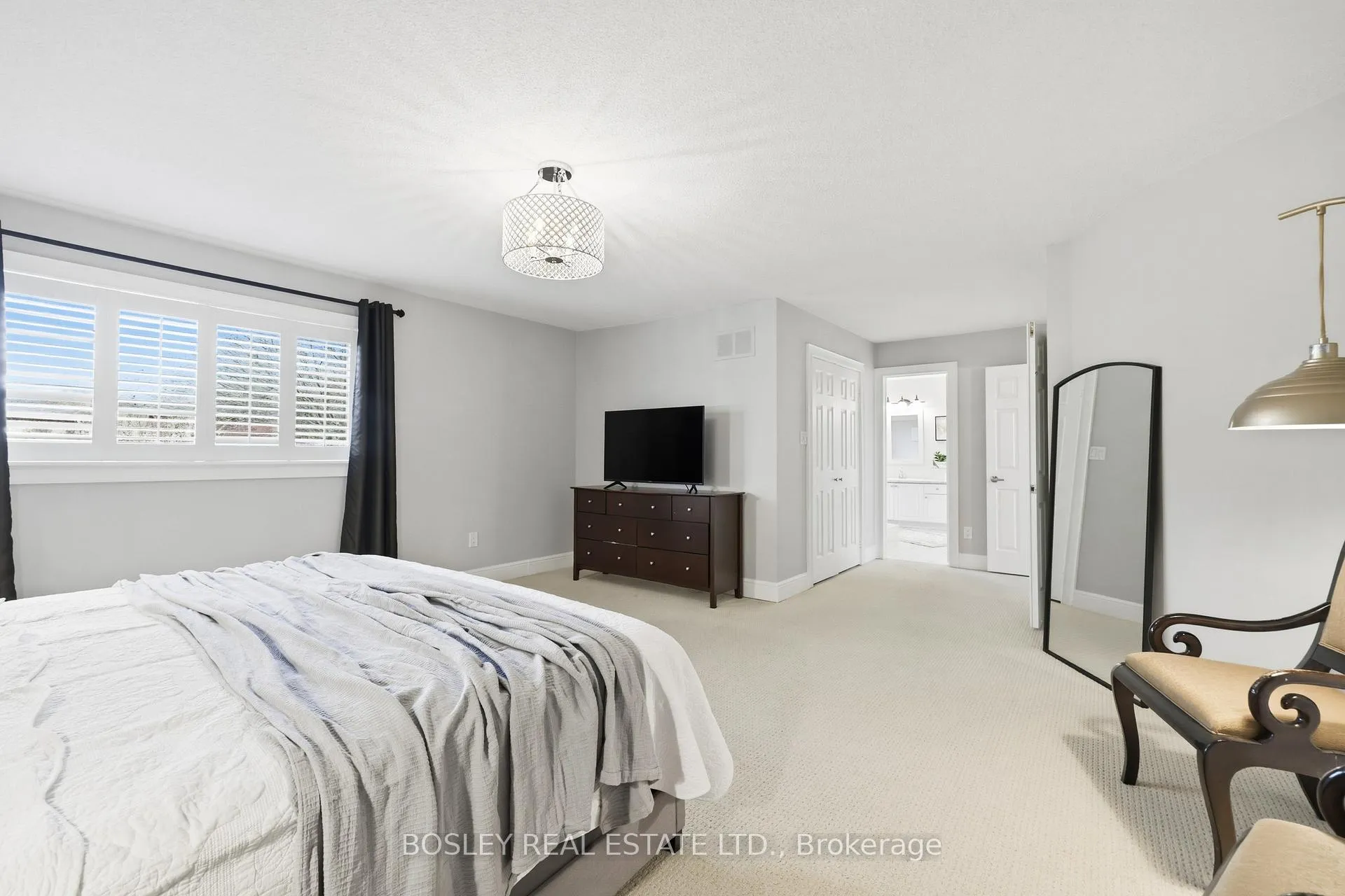 Photo 33 of 19 Cork Drive, Whitby, Pringle Creek — HOMEH