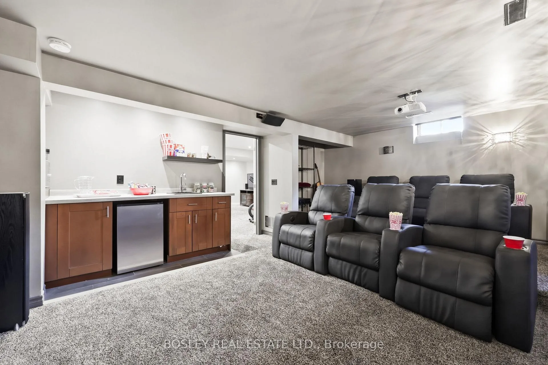 Photo 44 of 19 Cork Drive, Whitby, Pringle Creek — HOMEH