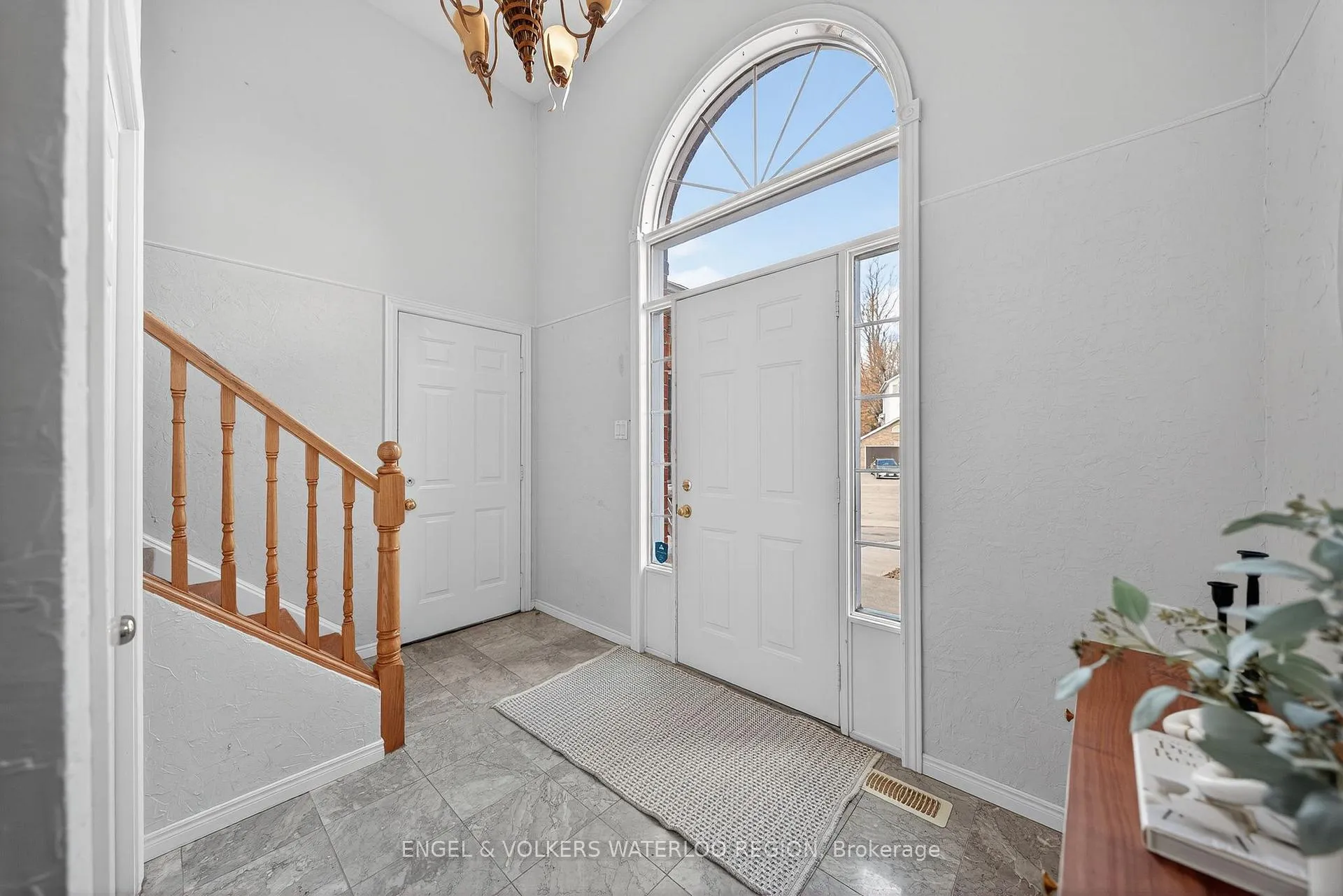 Photo 4 of 24 Stanmore Avenue, Kitchener, Grand River North — HOMEH