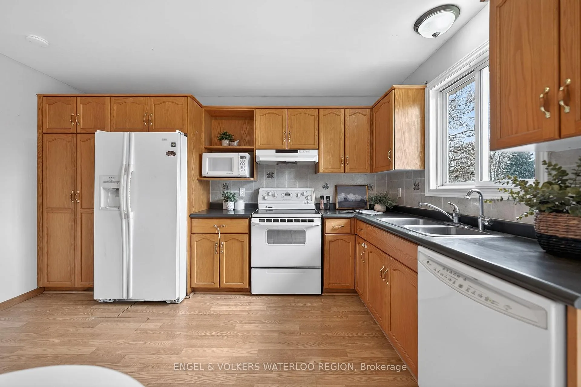 Photo 13 of 24 Stanmore Avenue, Kitchener, Grand River North — HOMEH