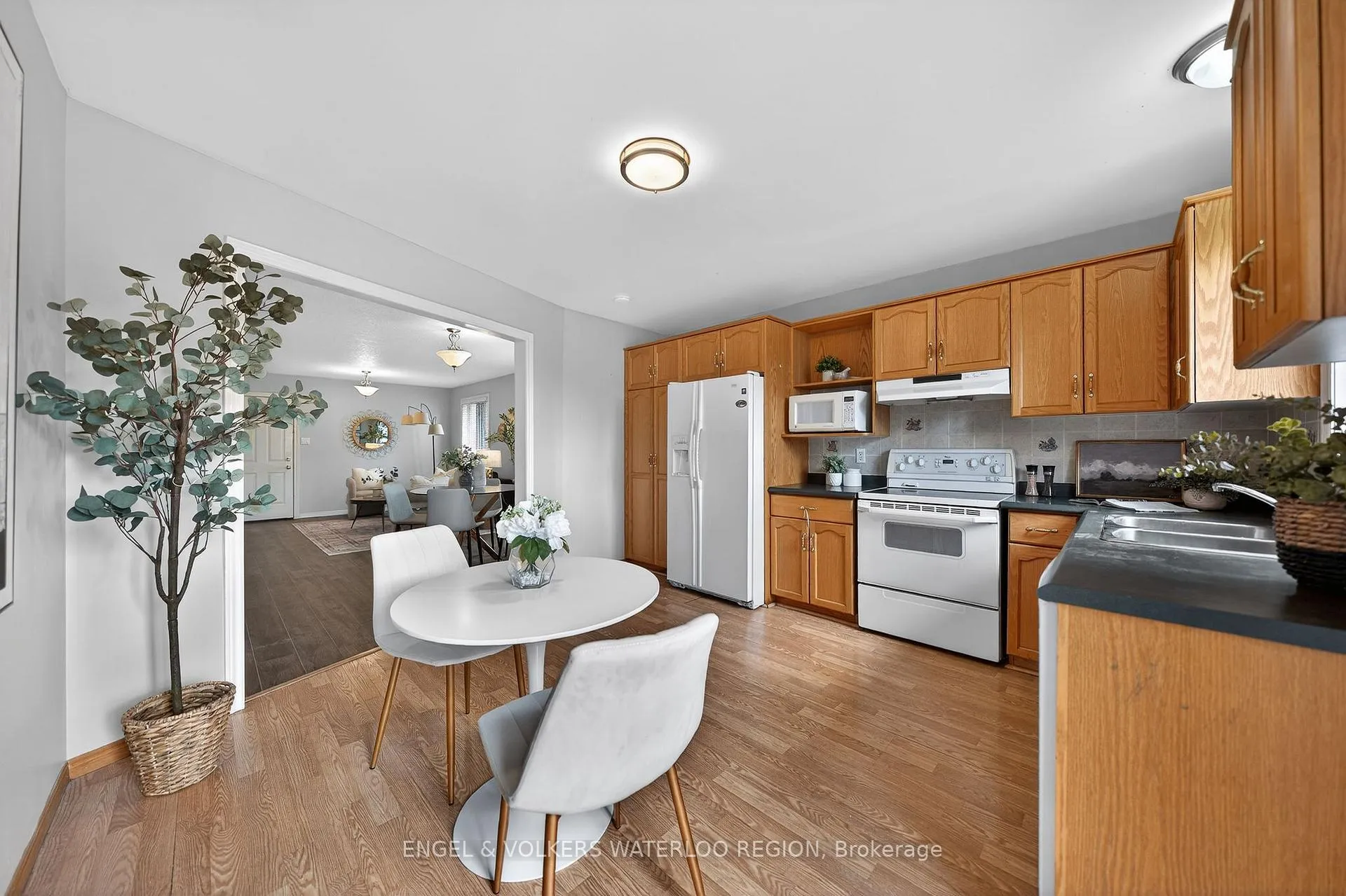 Photo 15 of 24 Stanmore Avenue, Kitchener, Grand River North — HOMEH