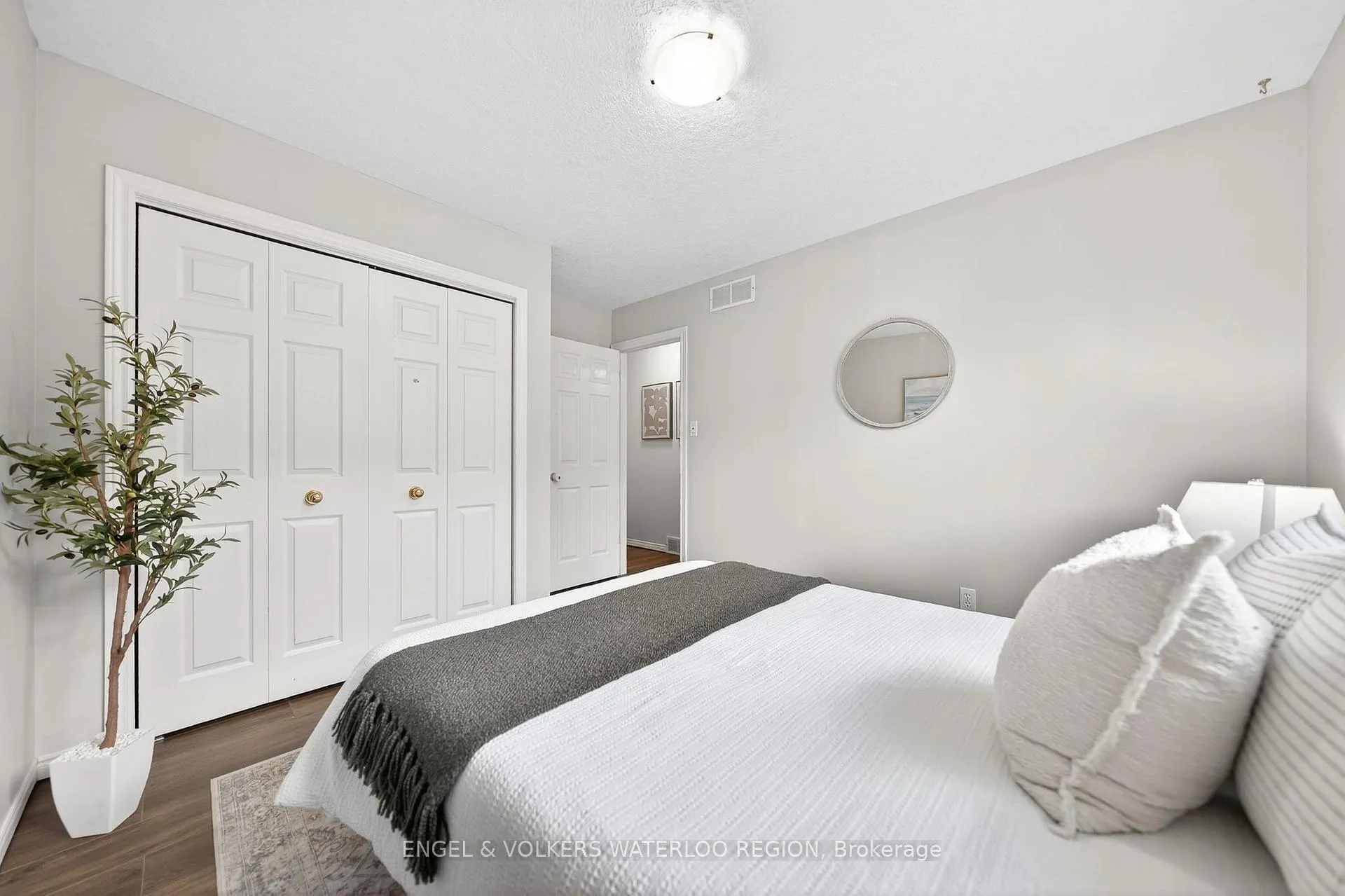 Photo 20 of 24 Stanmore Avenue, Kitchener, Grand River North — HOMEH