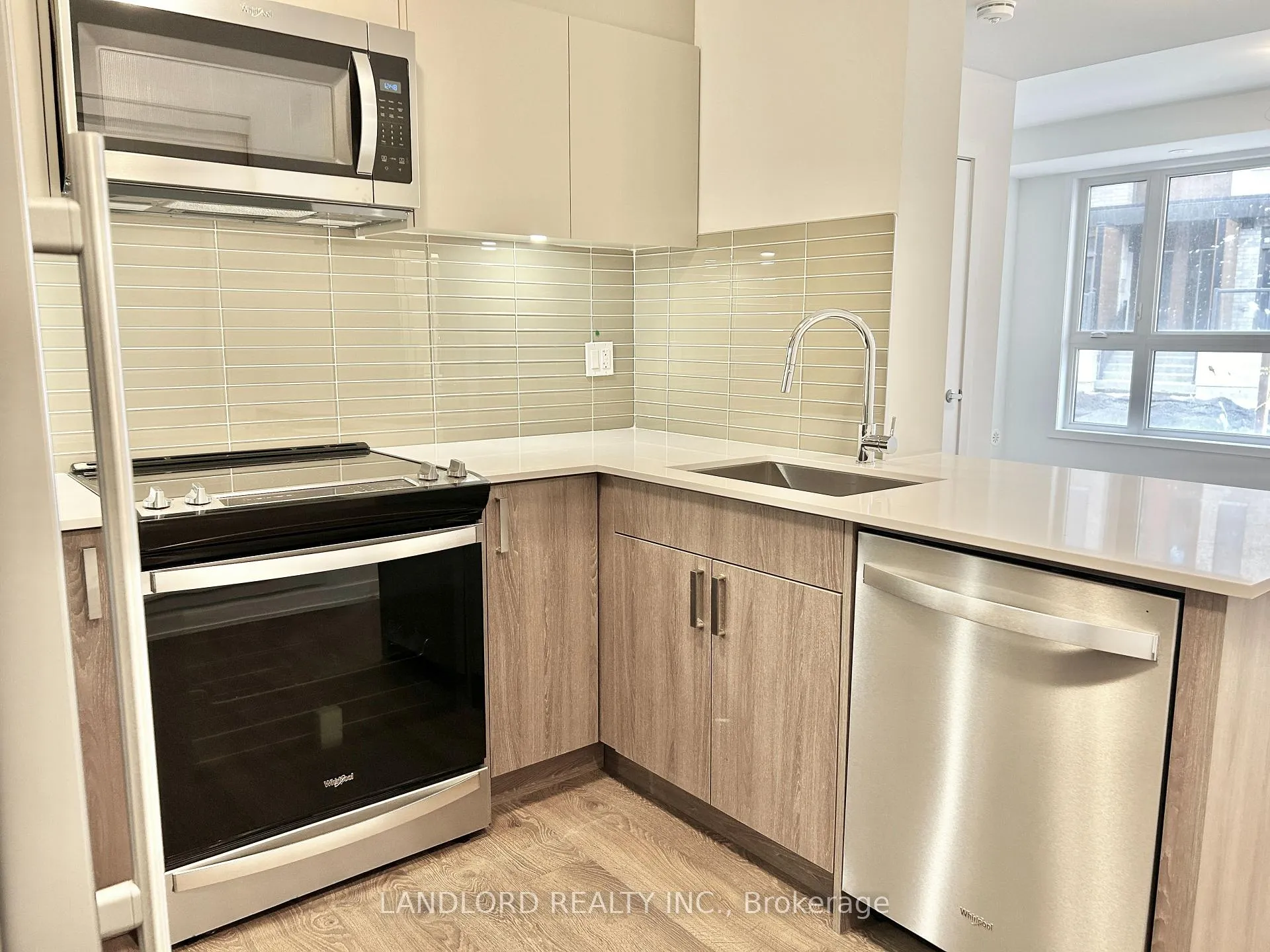 Photo 4 of Unit 4, 88 Turtle Island Road, Toronto, Englemount-Lawrence — HOMEH