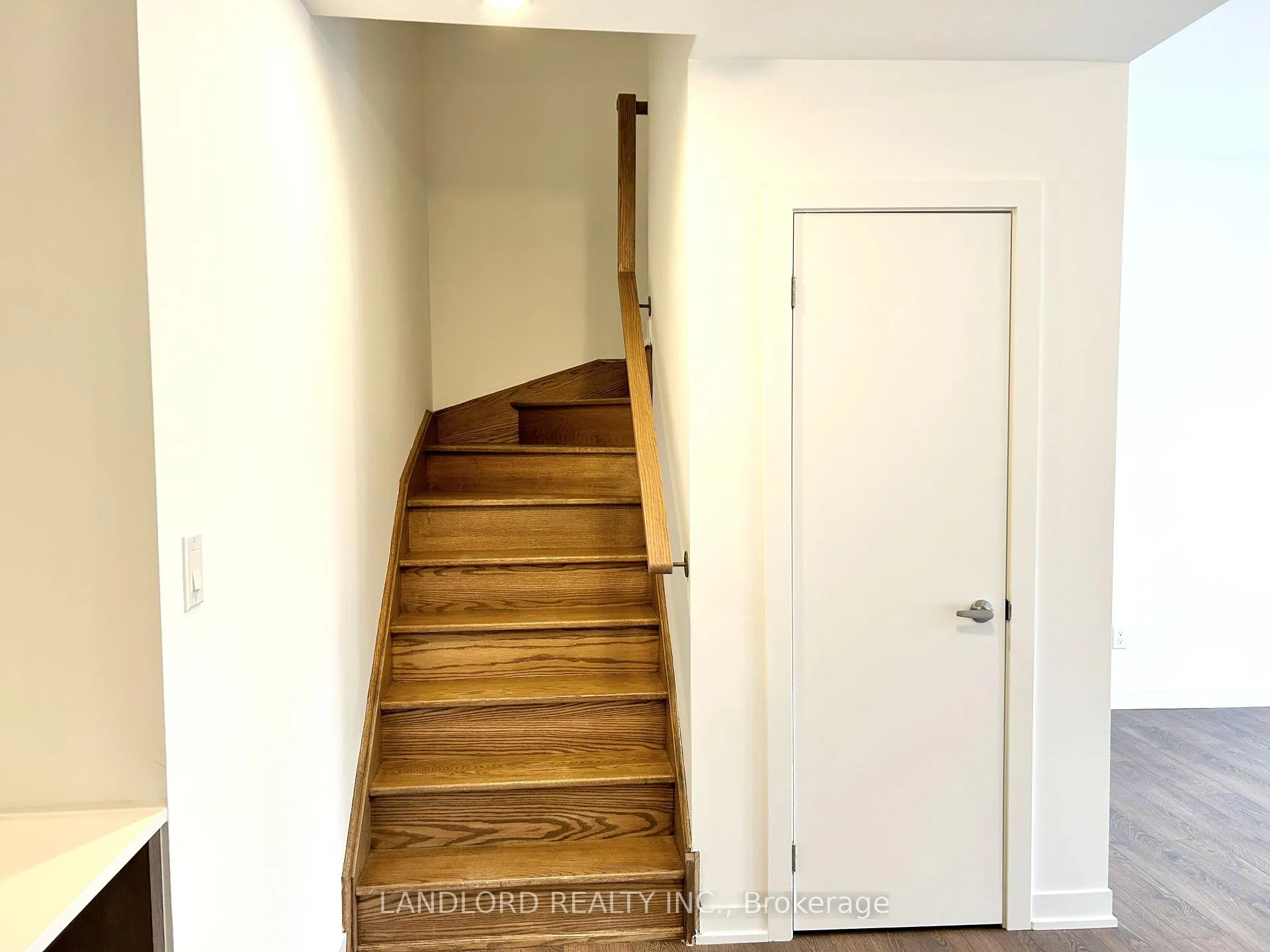 Photo 12 of Unit 4, 88 Turtle Island Road, Toronto, Englemount-Lawrence — HOMEH