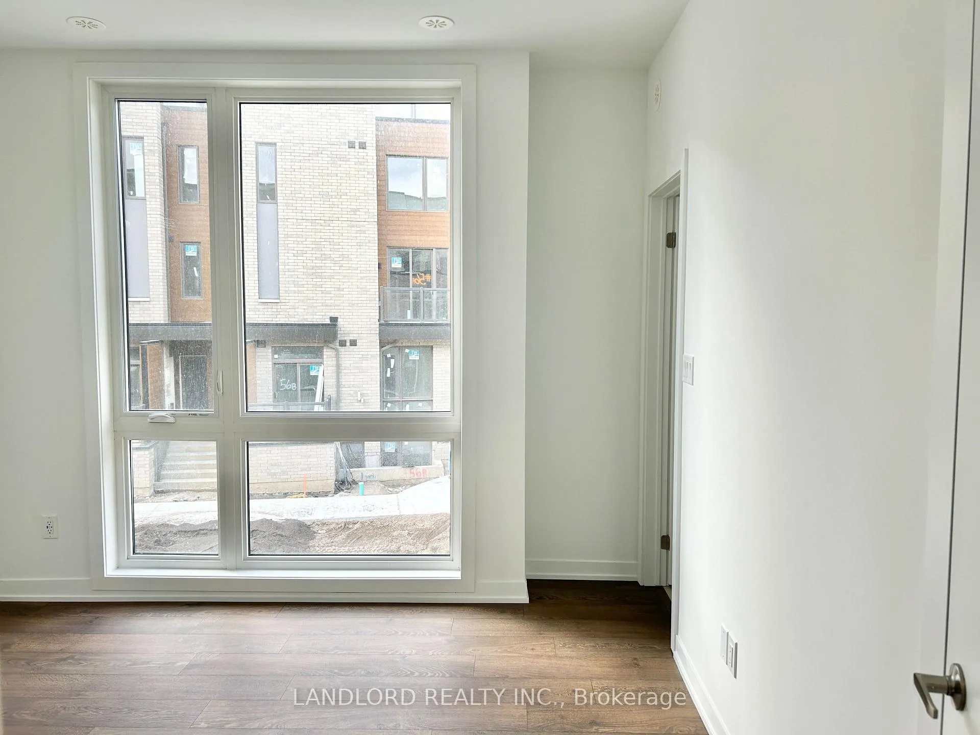 Photo 13 of Unit 4, 88 Turtle Island Road, Toronto, Englemount-Lawrence — HOMEH